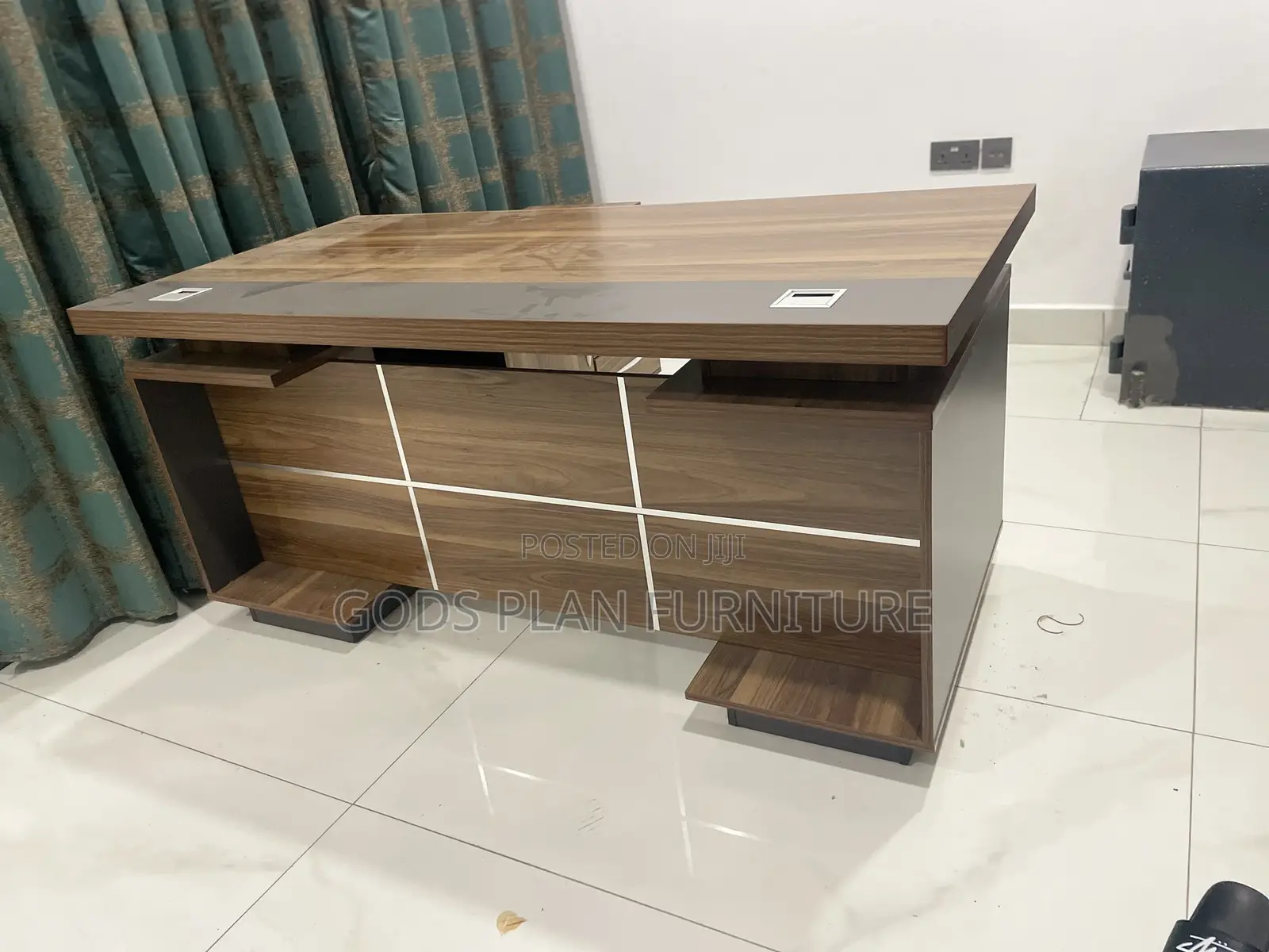 L - Shaped Executive Office Desk