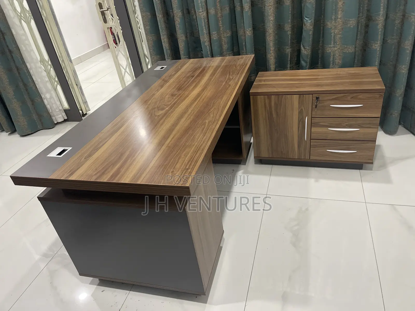 L - Shaped Executive Office Desk