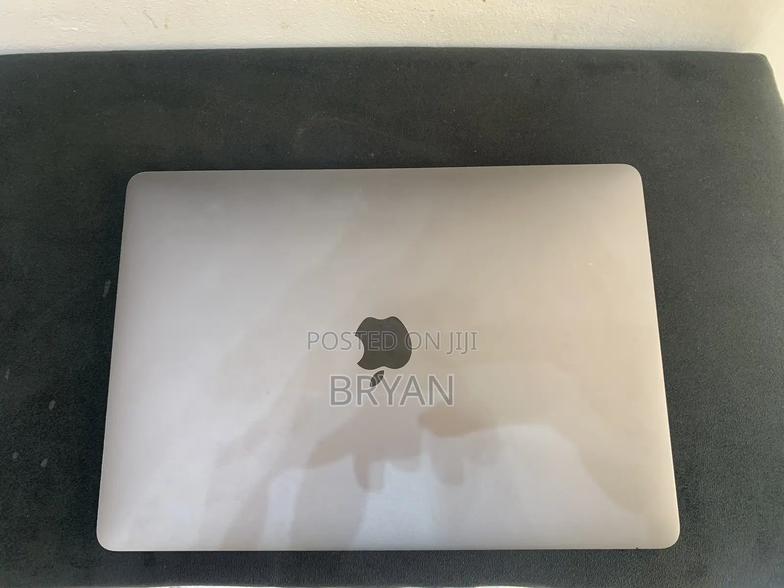 Laptop Apple MacBook Pro 2022 M2 8GB Intel Core M2 SSD 256GB