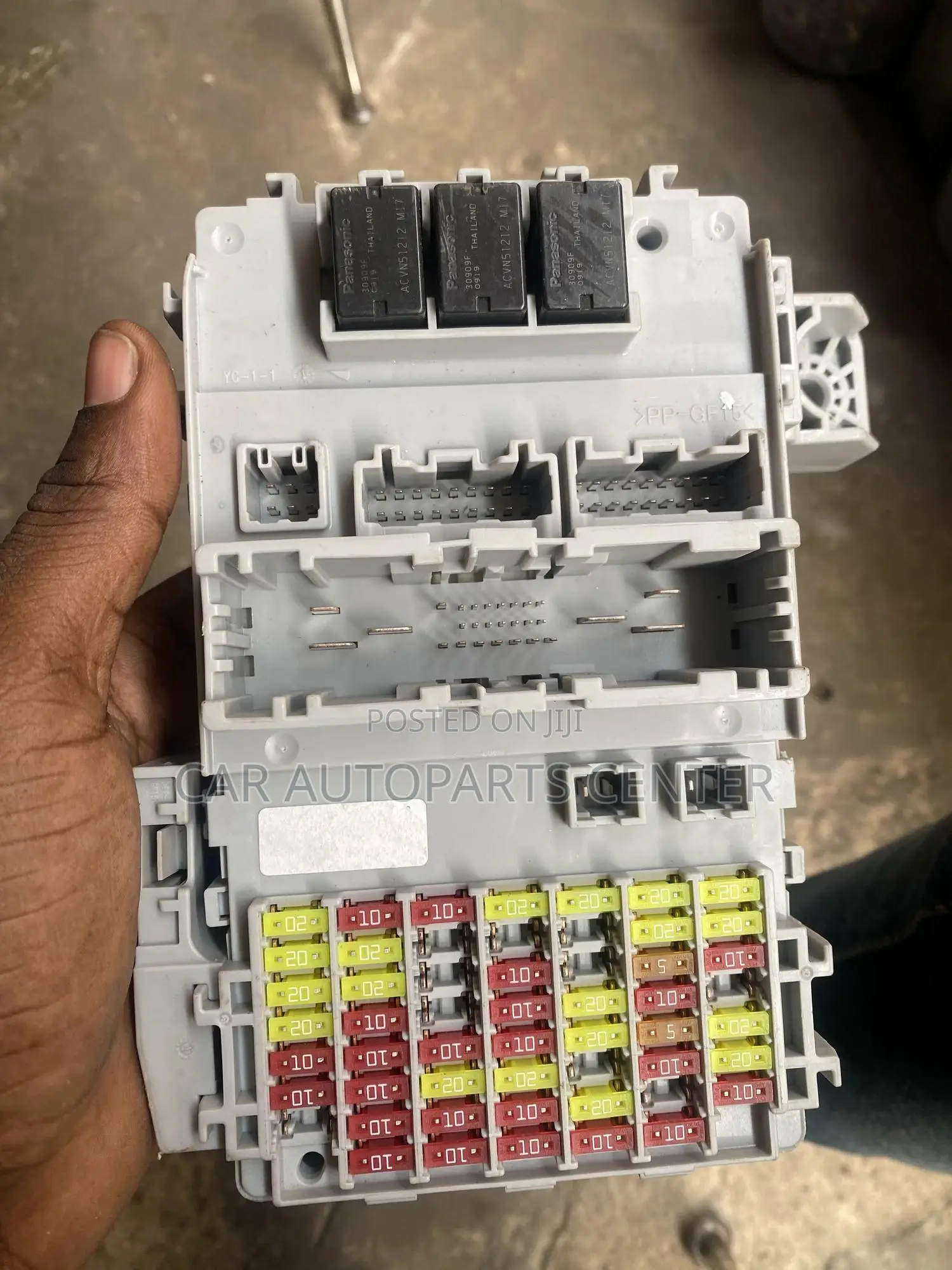 Honda CRV 2023-25 Dashbaord Fusebox