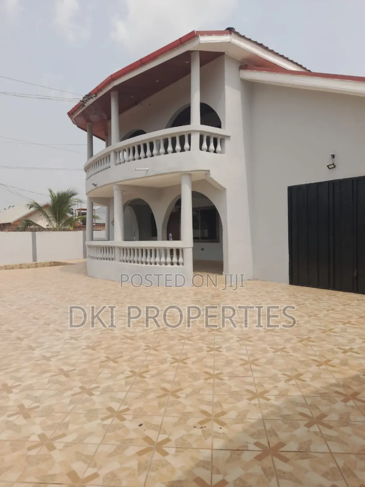 5bdrm House in Dki Properties, Adenta for rent