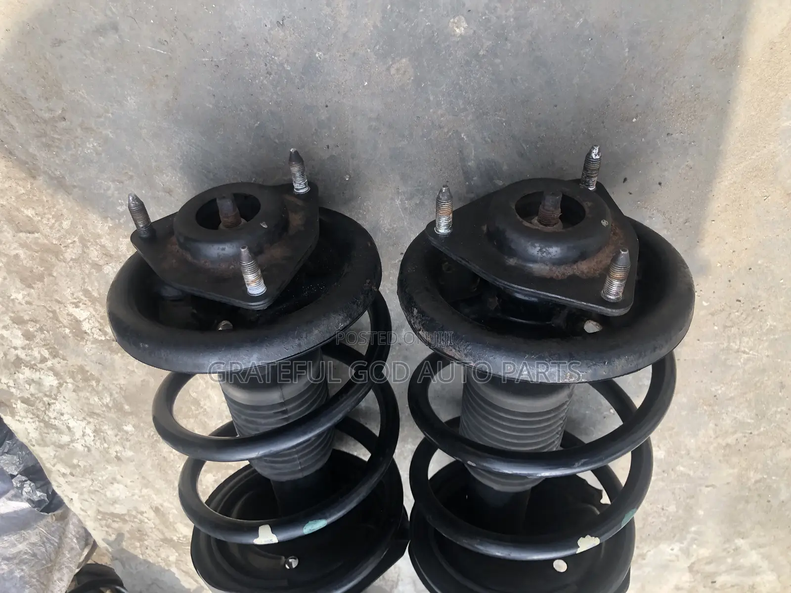 Mitsubishi Outlander Shock Absorbers and All Other Parts Available