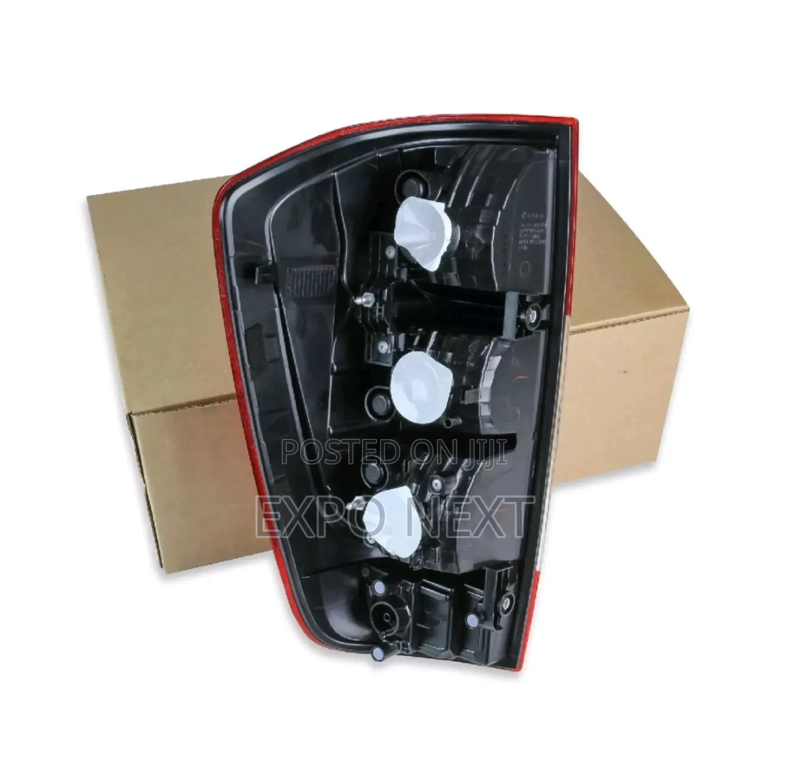 Navara 2020 Taillight