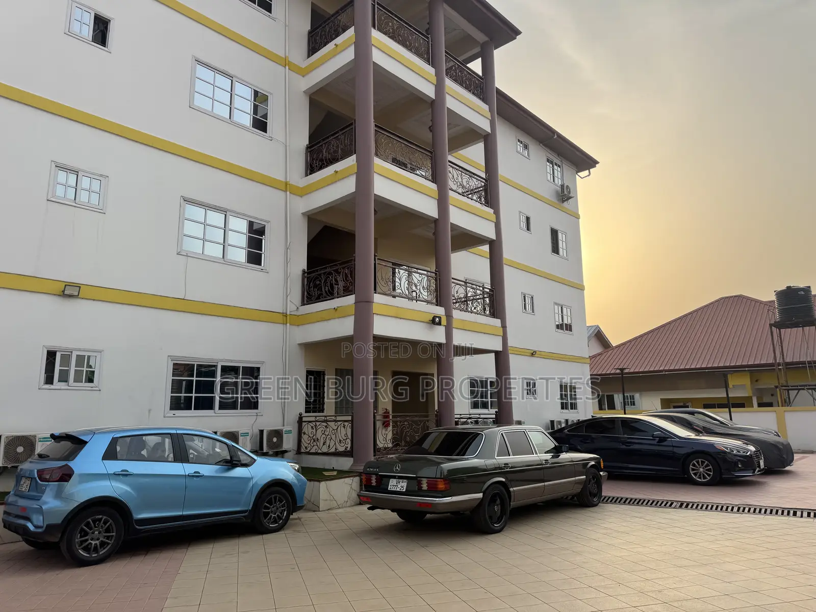 1bdrm Apartment in Green, East Legon for rent