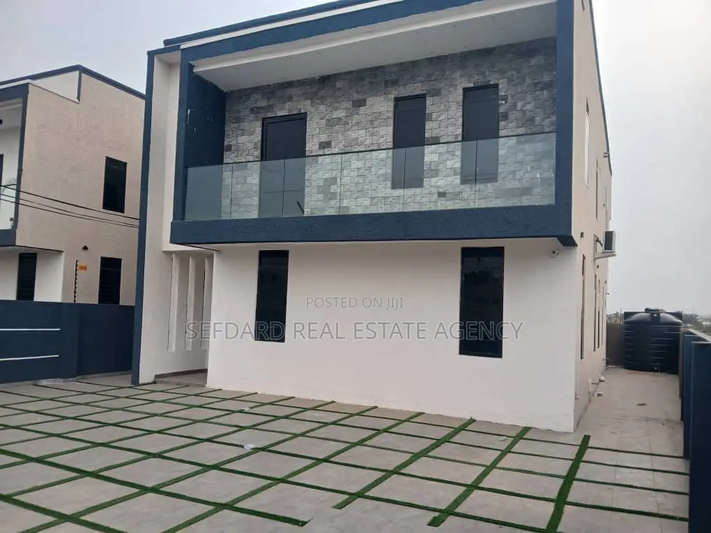 Furnished 4bdrm Duplex in East Legon for sale