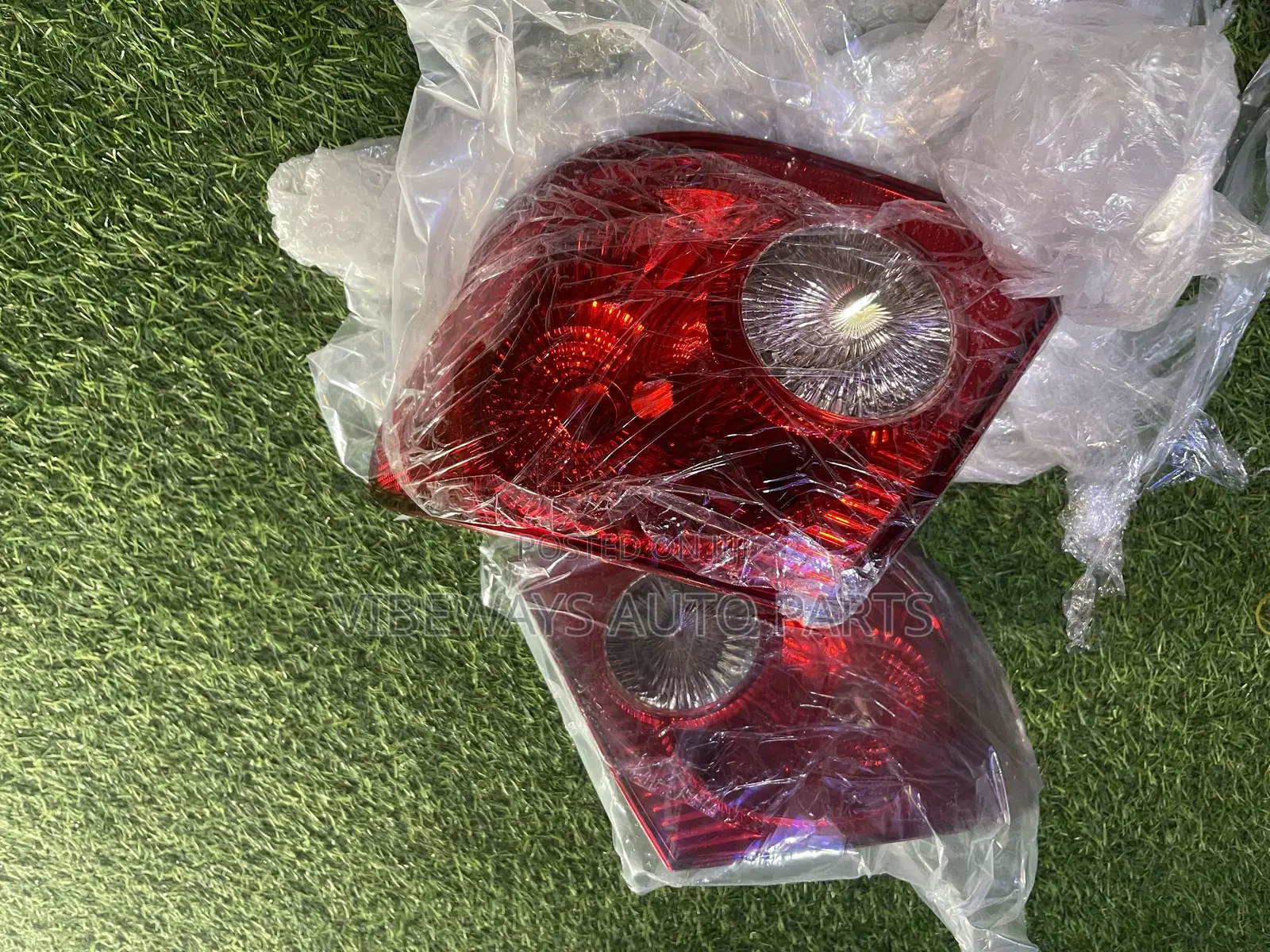 Toyota Corolla 2003-2008 Taillight Pair