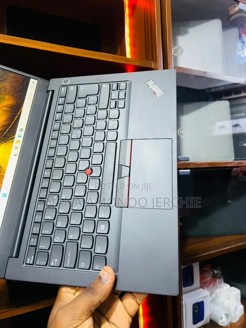 Laptop Lenovo ThinkPad E14 Gen 3 8GB AMD Ryzen 5 SSD 256GB