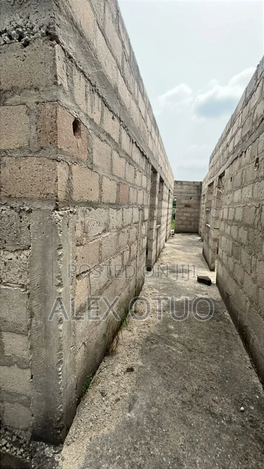 6bdrm House in Alex Otuo Properties, Kumasi Metropolitan for sale