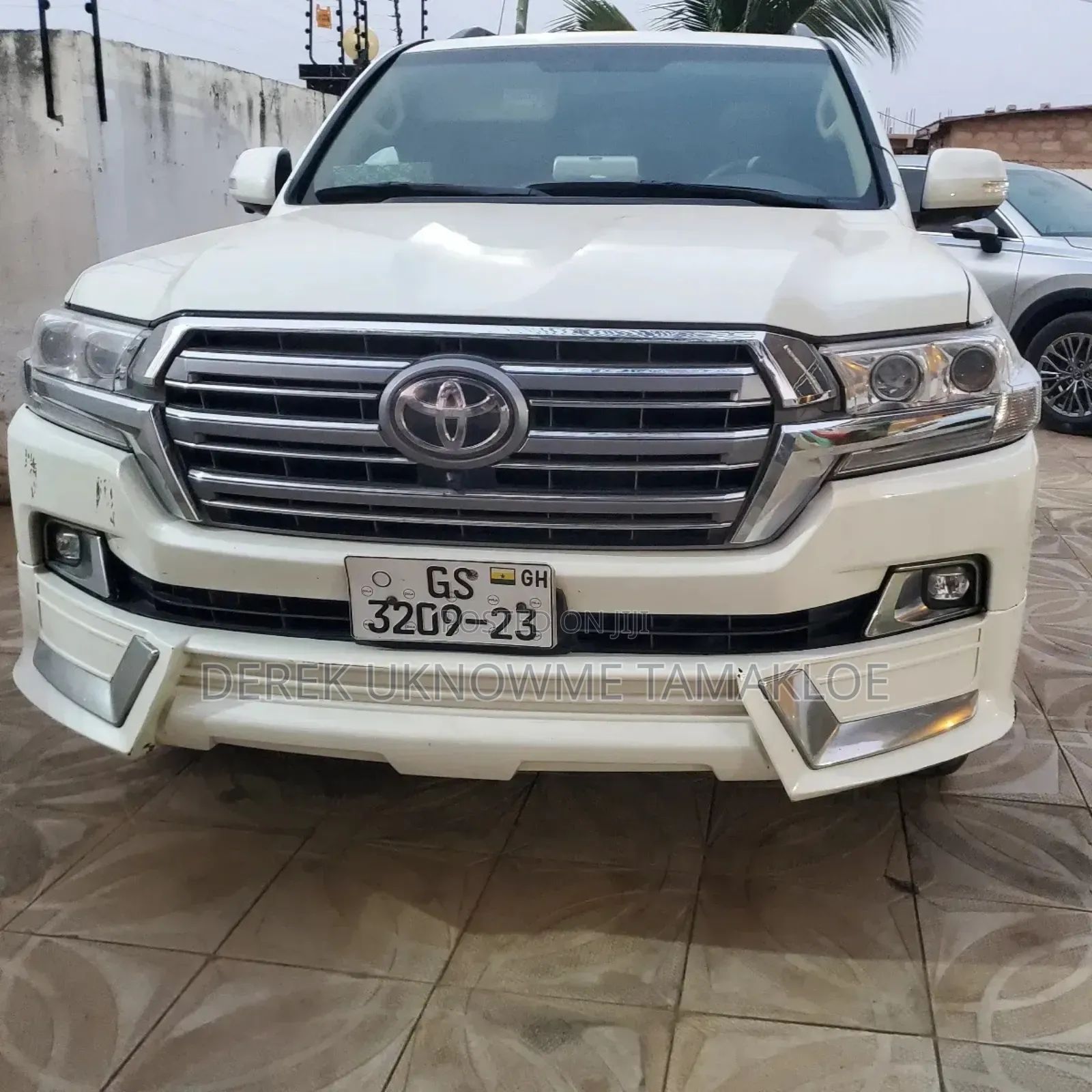 Toyota Land Cruiser 2017 White