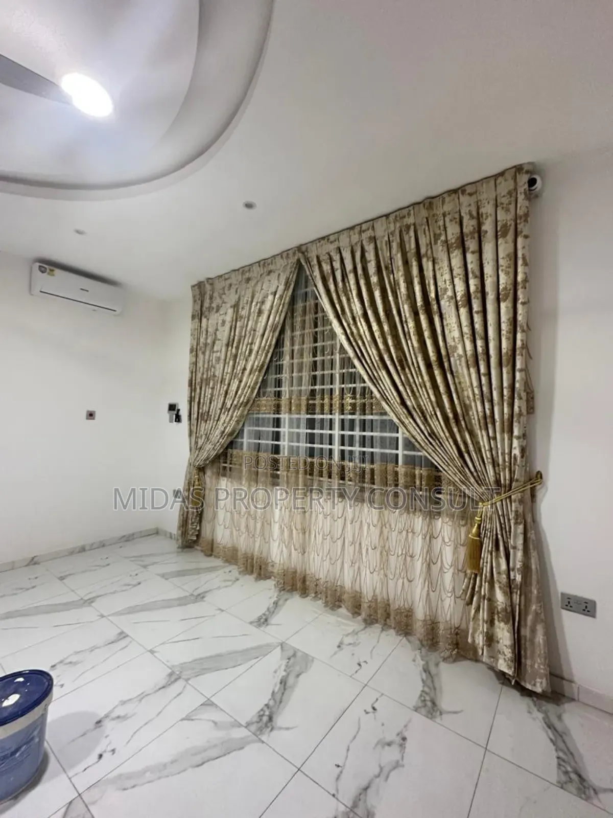 4bdrm House in Lakeside Estates for rent