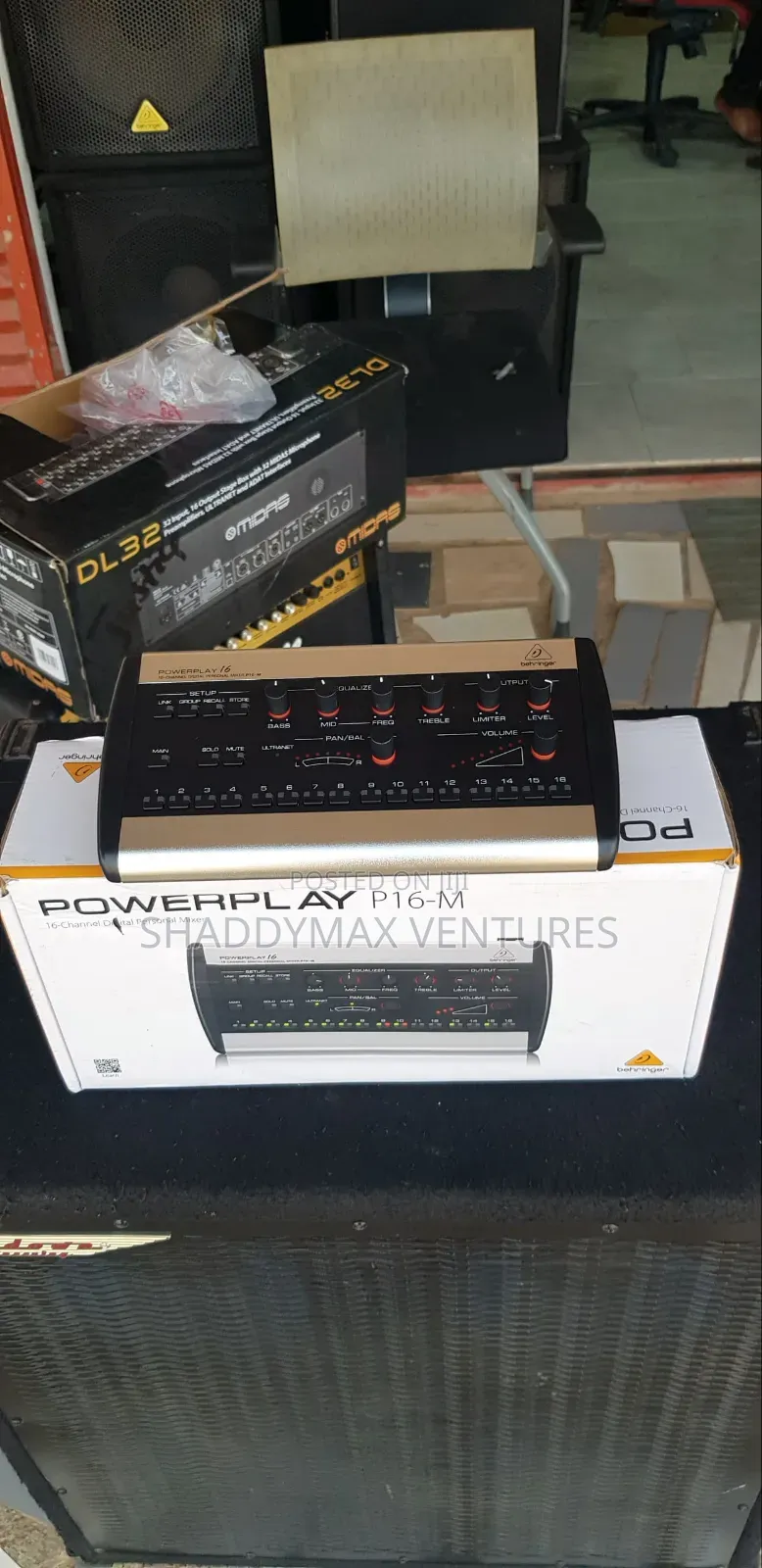 Behringer Power Play P16-M in Ear Amplifier