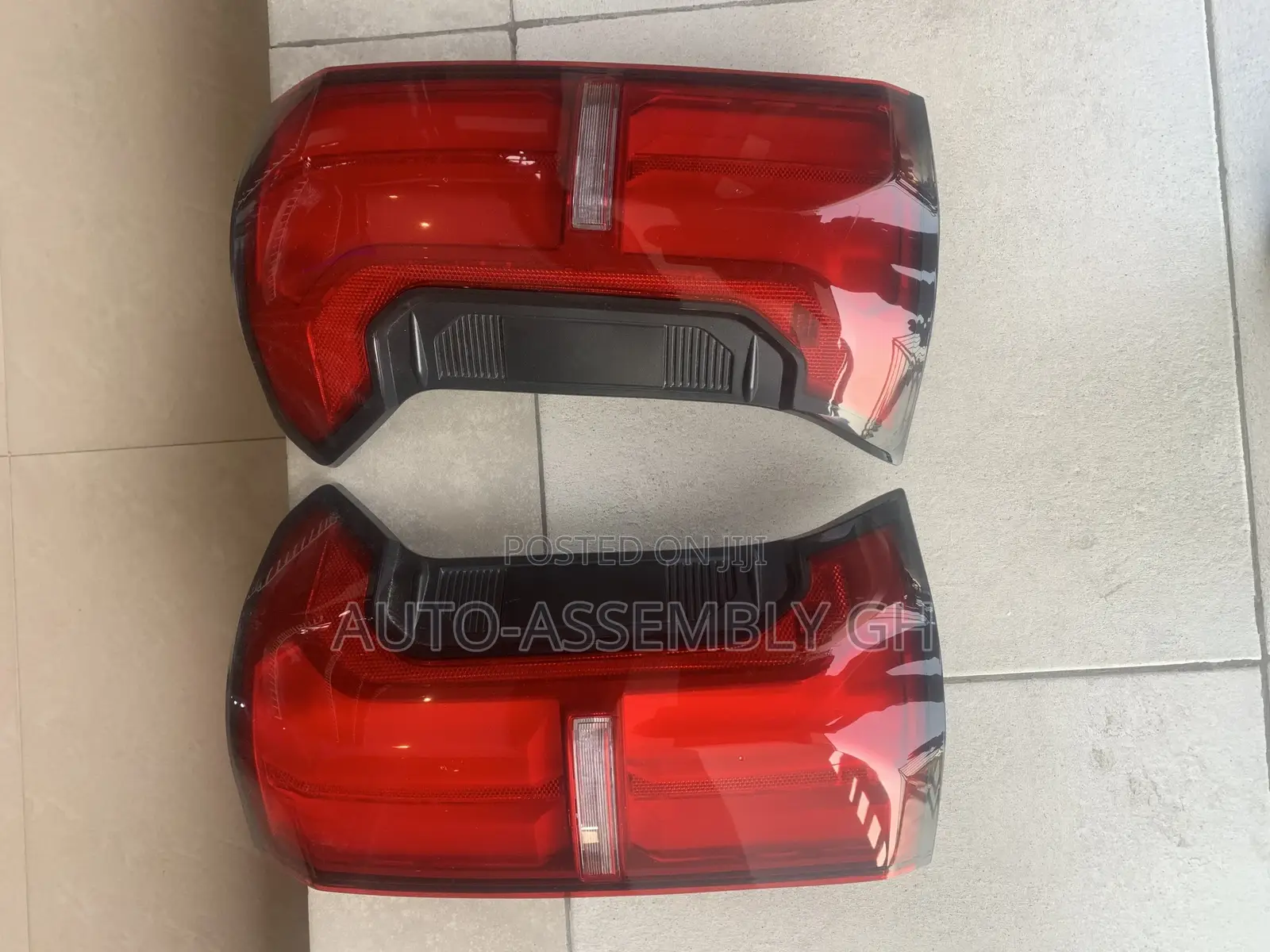 Toyota Tacoma 2022-2025 Original Tail Light
