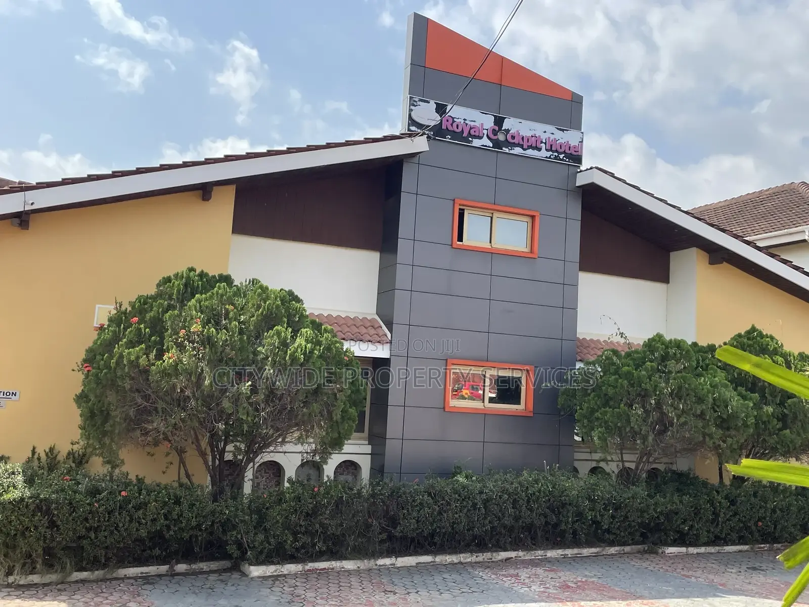 18 Bedroom Hotel for Investors