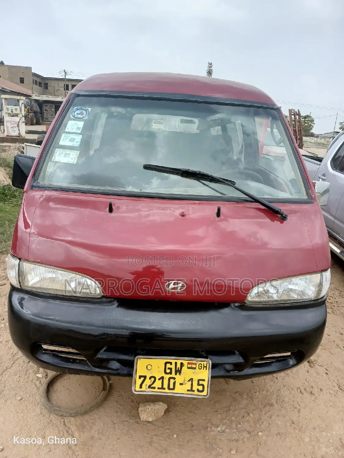 Hyundai H-100 2004 Red