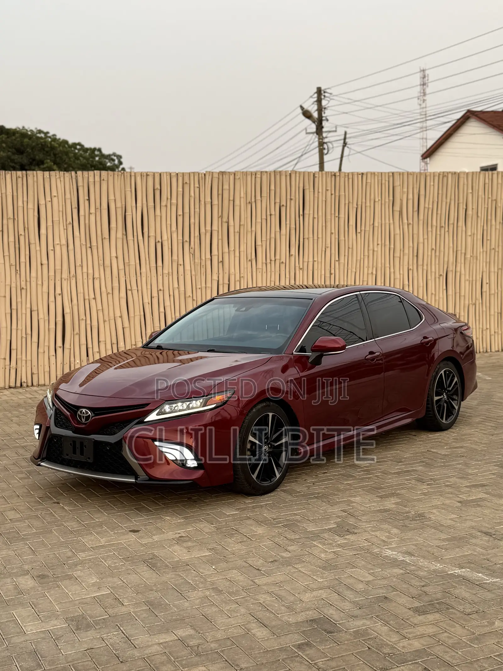Toyota Camry XSE FWD (2.5L 4cyl 8AM) 2018 Red