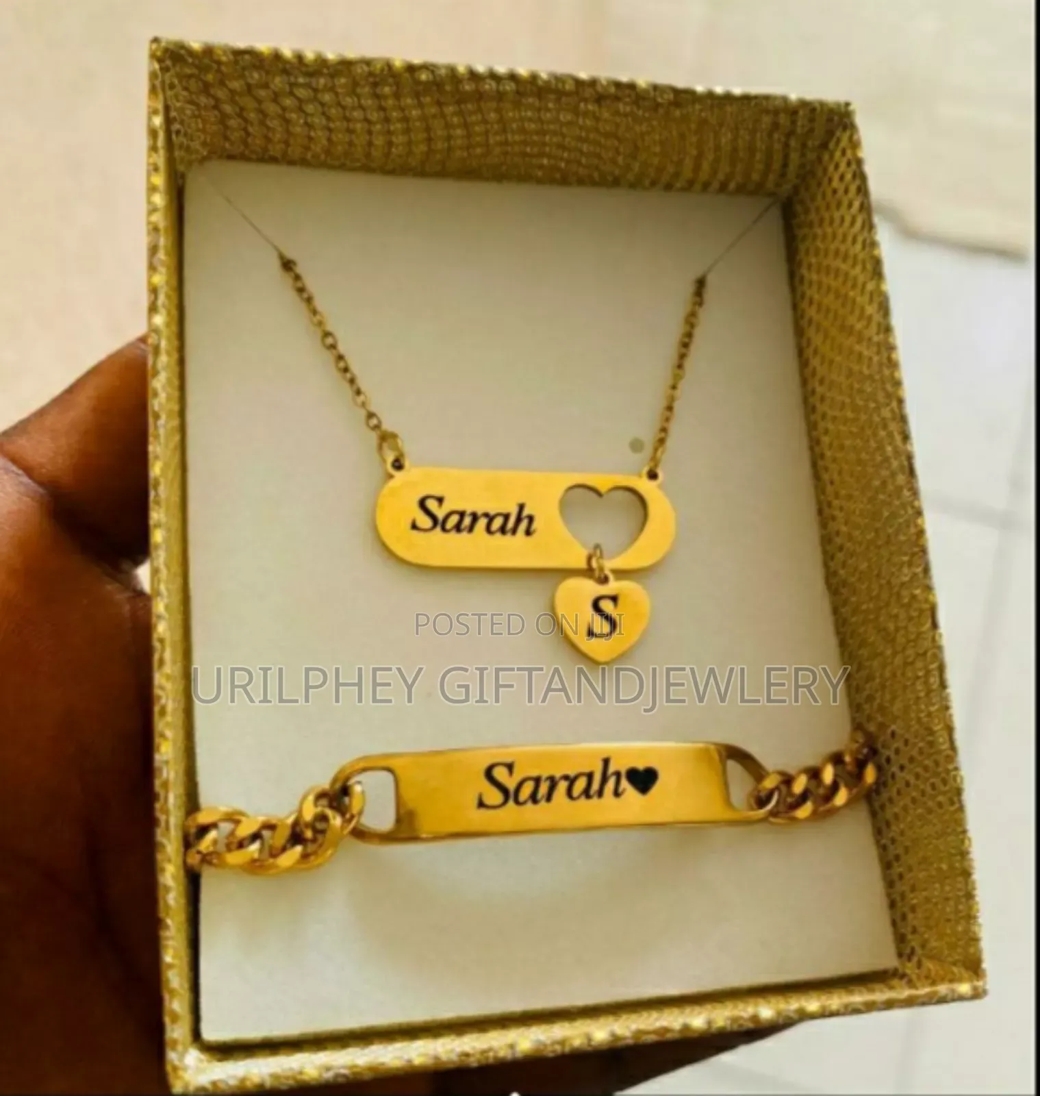 Customized Necklace With Bracelet
