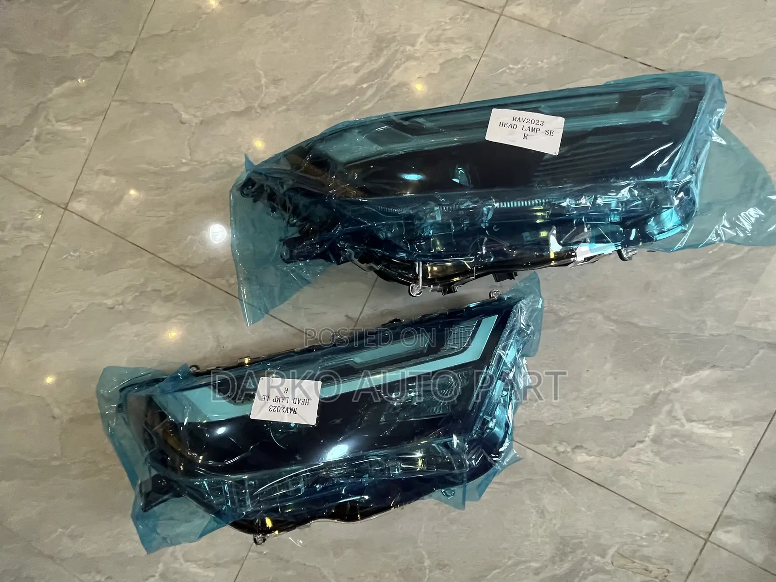 Toyota Rav4  2022-2023 Headlights Full Led Available