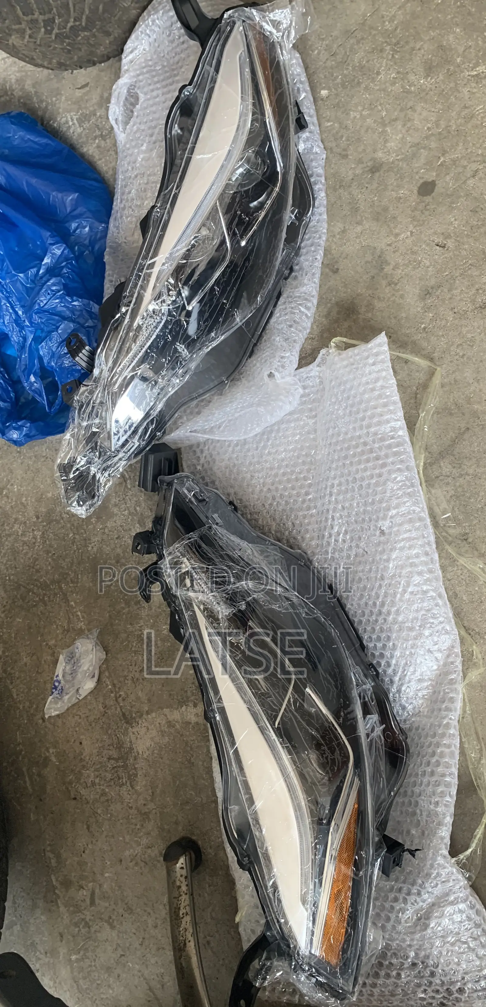 Toyota Corolla 2017,2018,2019 Headlight Pair