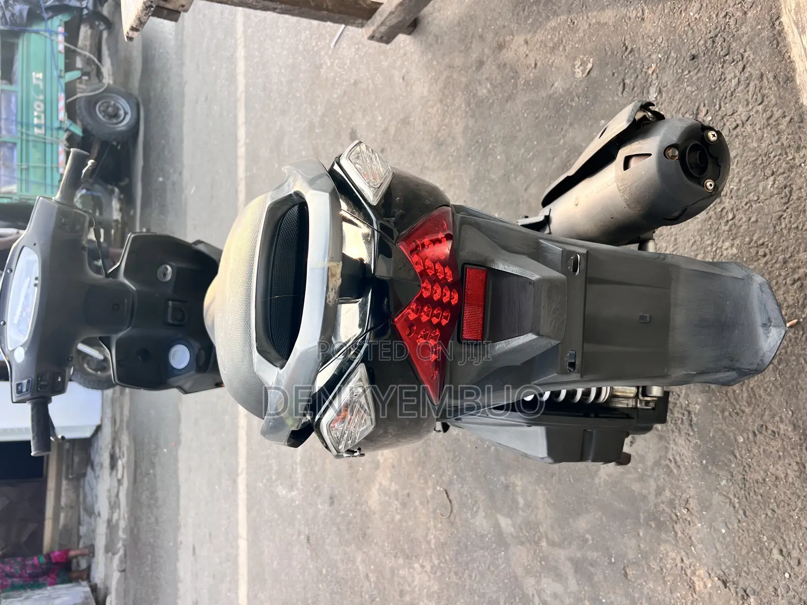 Suzuki 2026 Black