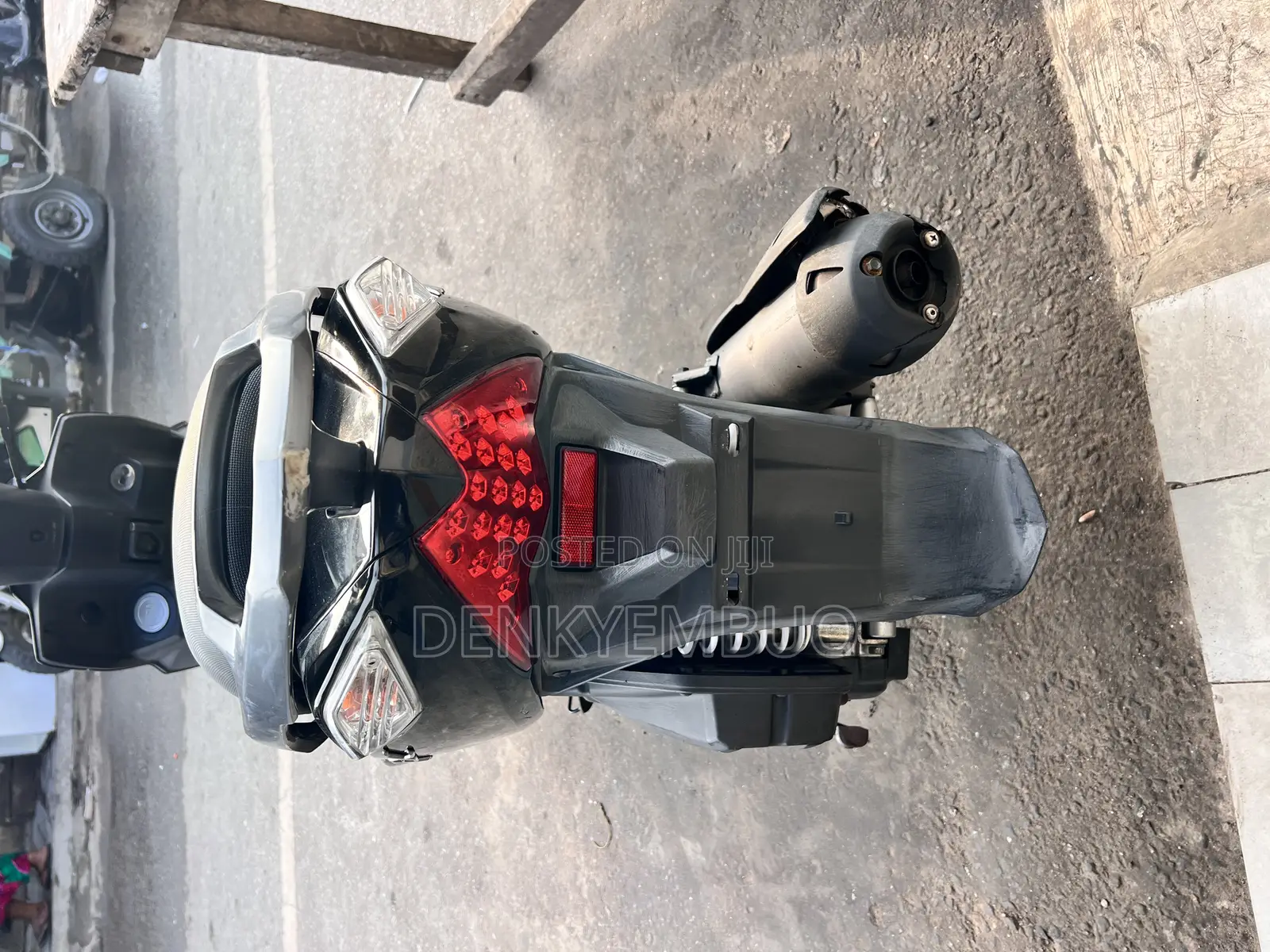 Suzuki 2026 Black