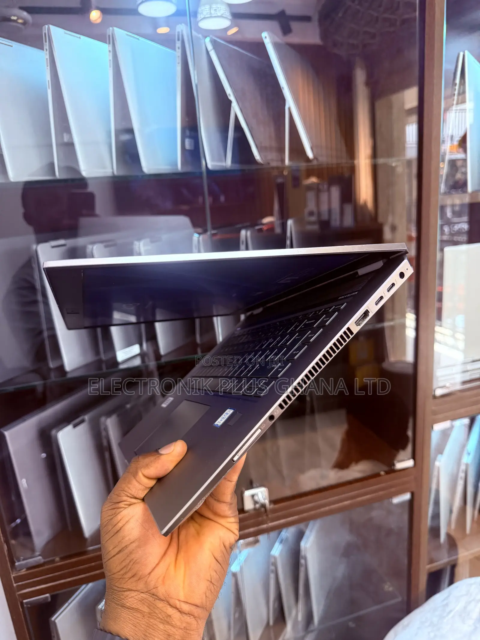 Laptop HP ZBook Studio G5 16GB Intel Core i7 SSD 512GB
