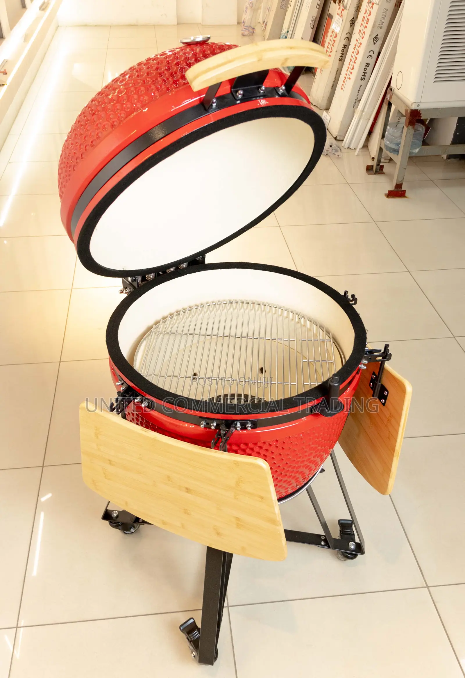 Ceramic Kamado Grill