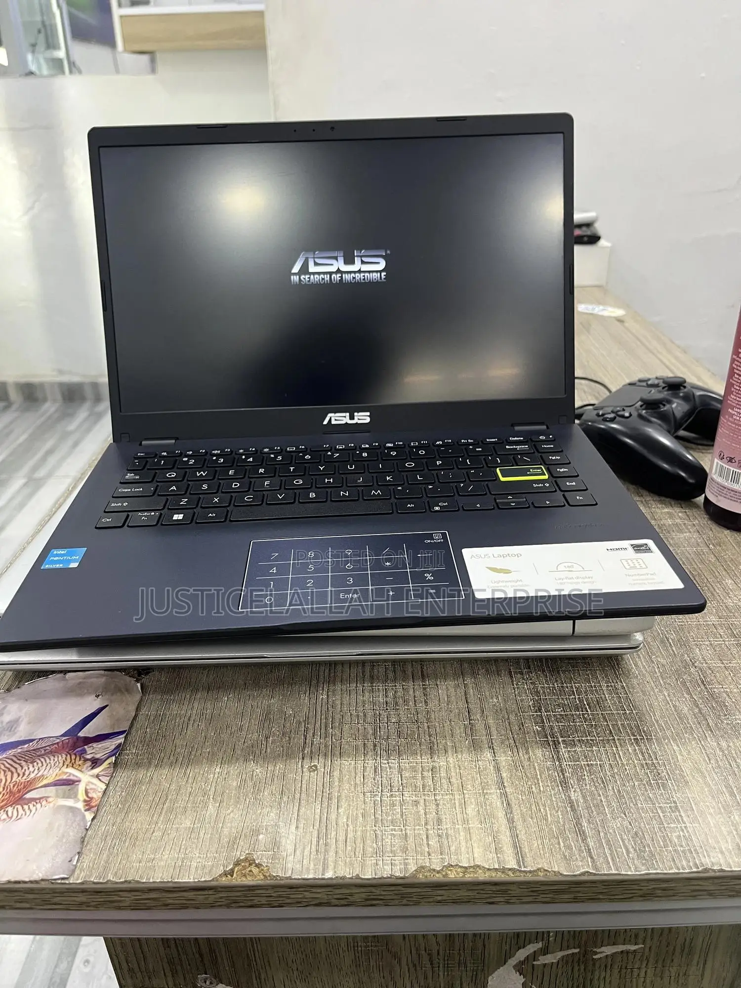 Laptop Asus Vivobook E410M 4GB Intel Pentium SSD 60GB