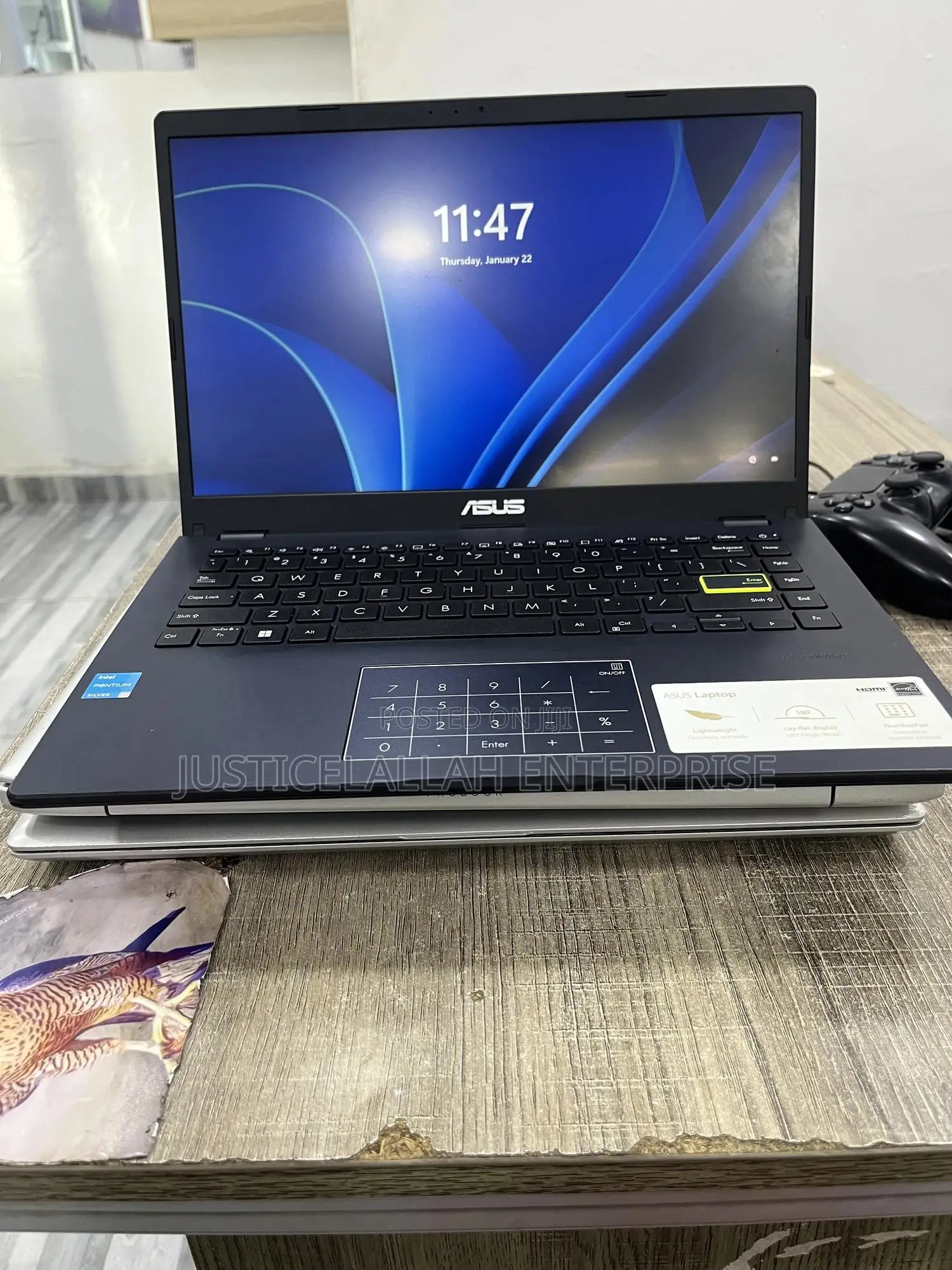 Laptop Asus Vivobook E410M 4GB Intel Pentium SSD 60GB