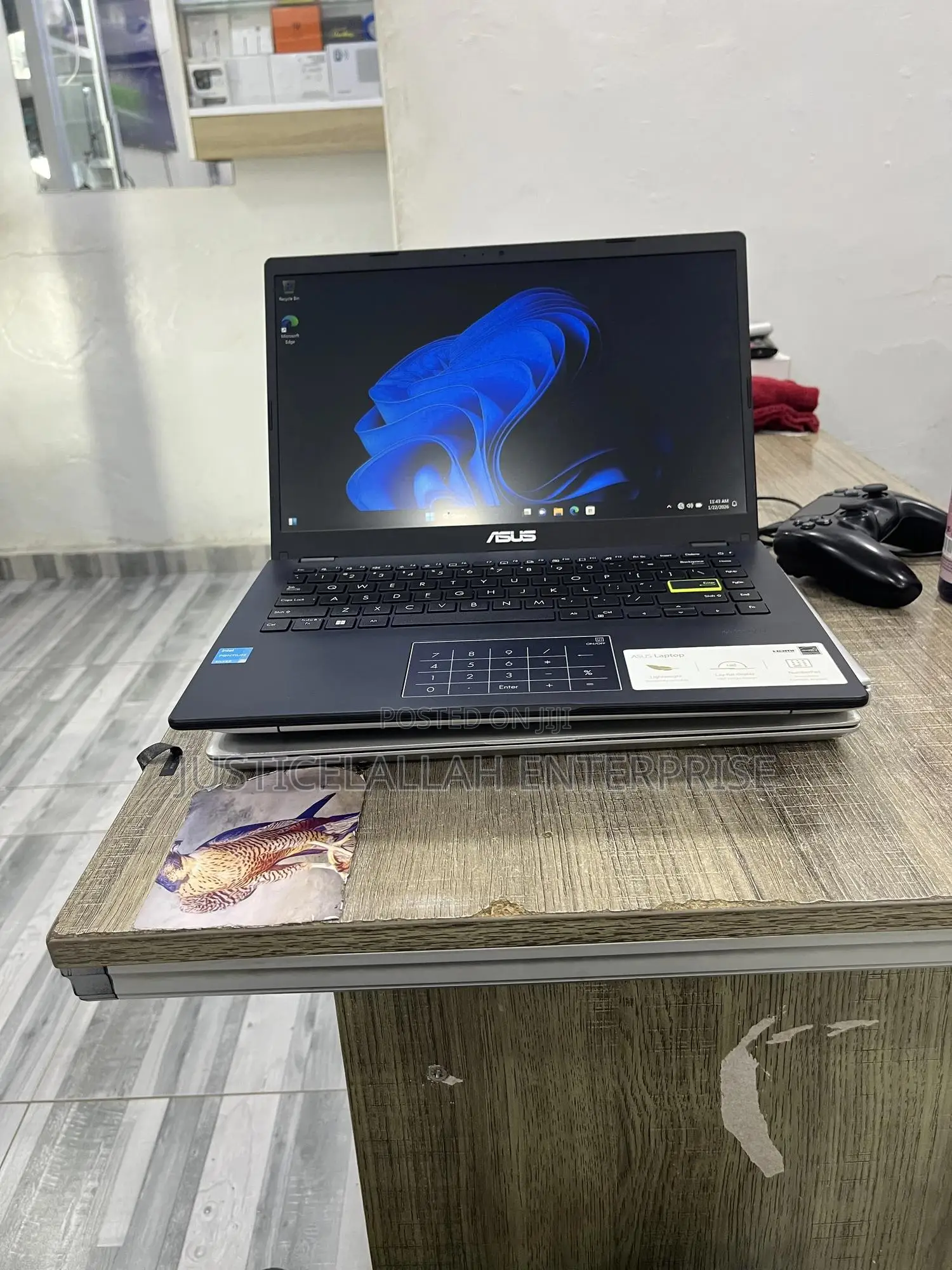 Laptop Asus Vivobook E410M 4GB Intel Pentium SSD 60GB