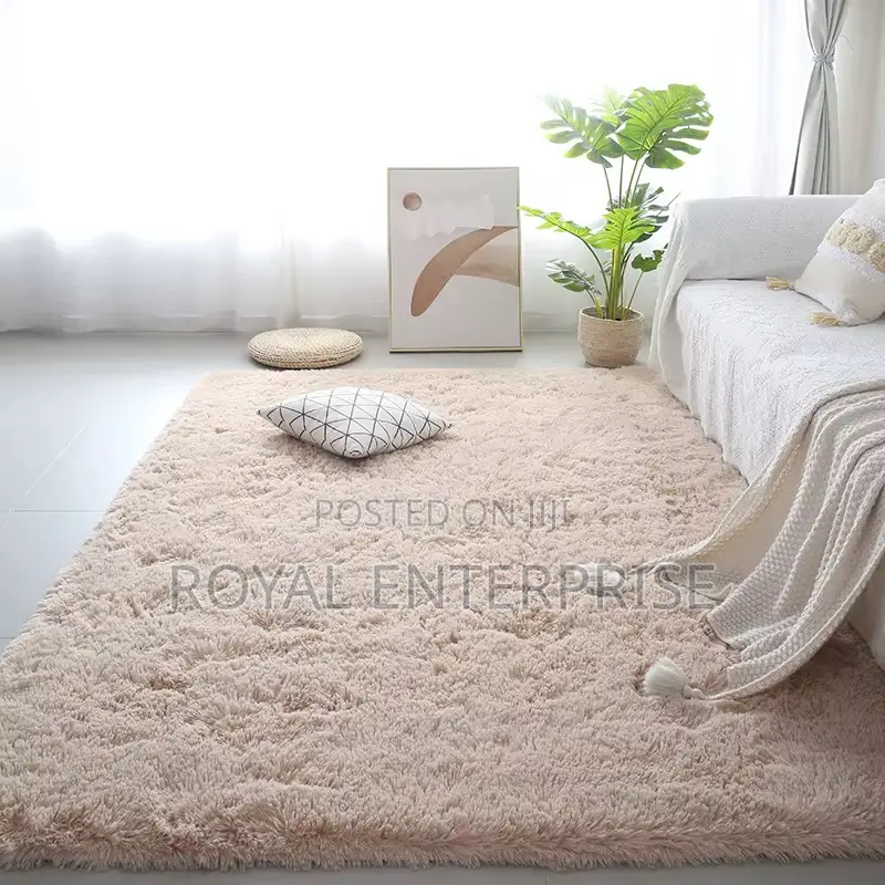 Experience the Joy of Fluffy Carpet ( 150/220cm )