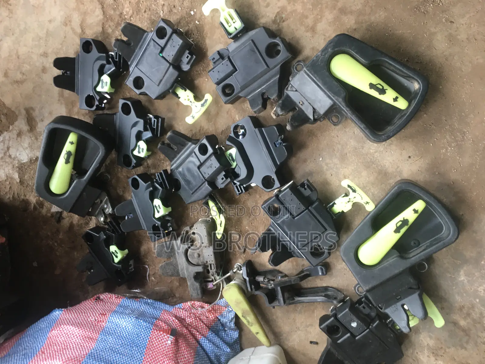 Corolla 2003-2008, 2009-2013, 2014-2019 Boot Lock