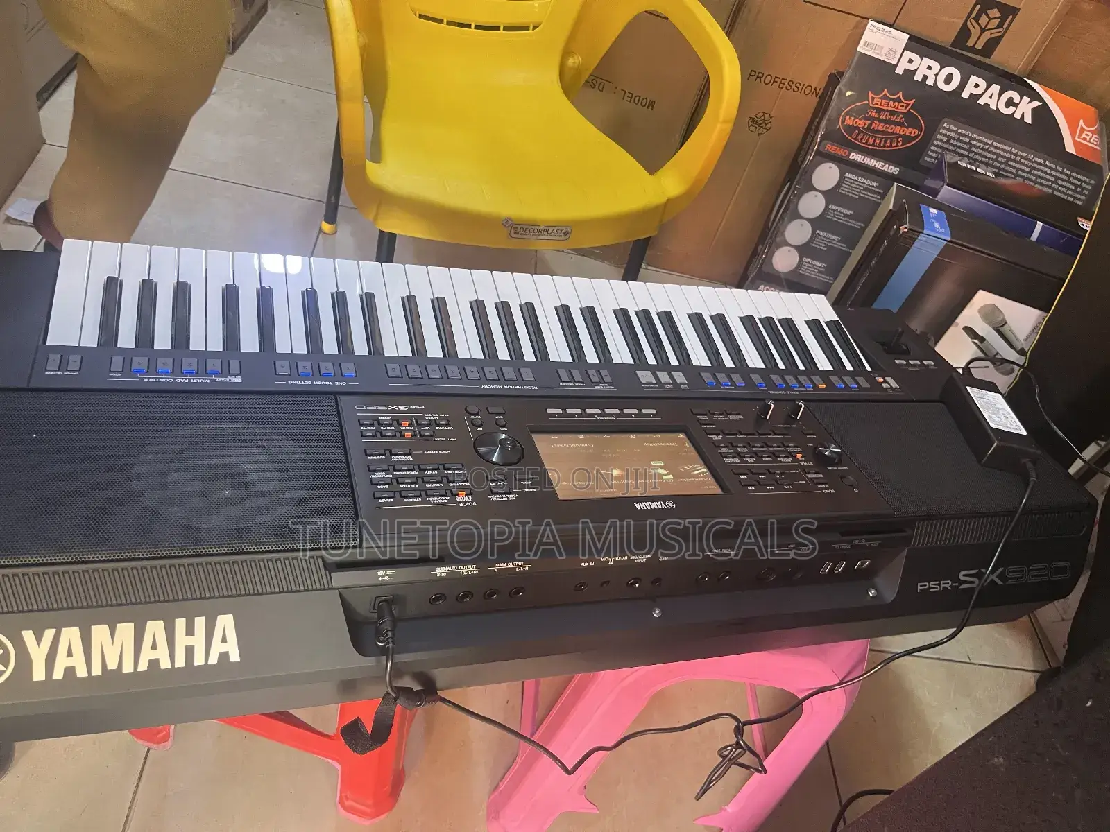 Yamaha Psr-sx920 Arranger Workstation Keyboard.