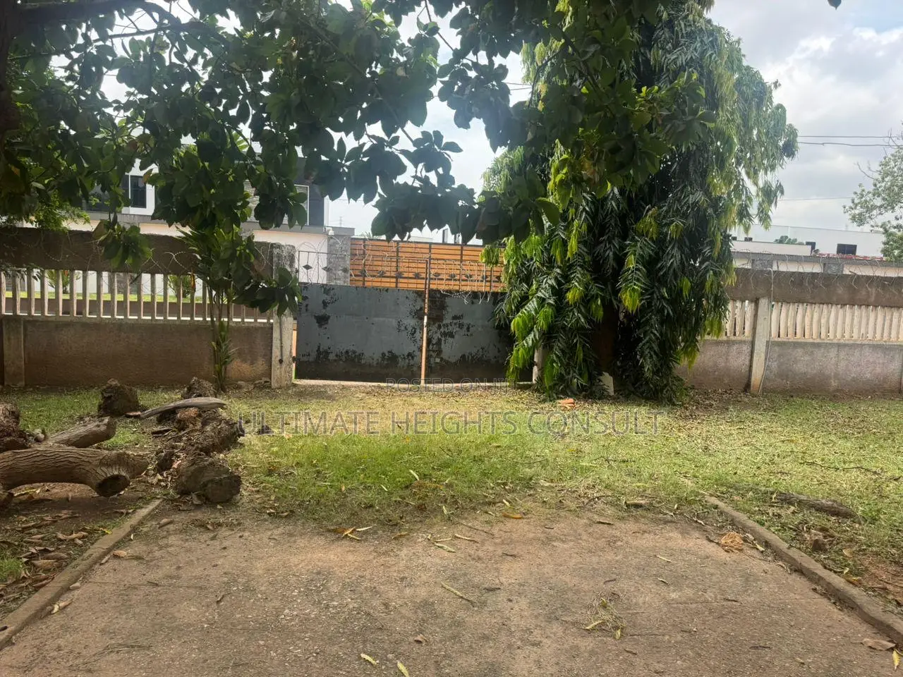 6 Plots of Land for Sale at Tesano