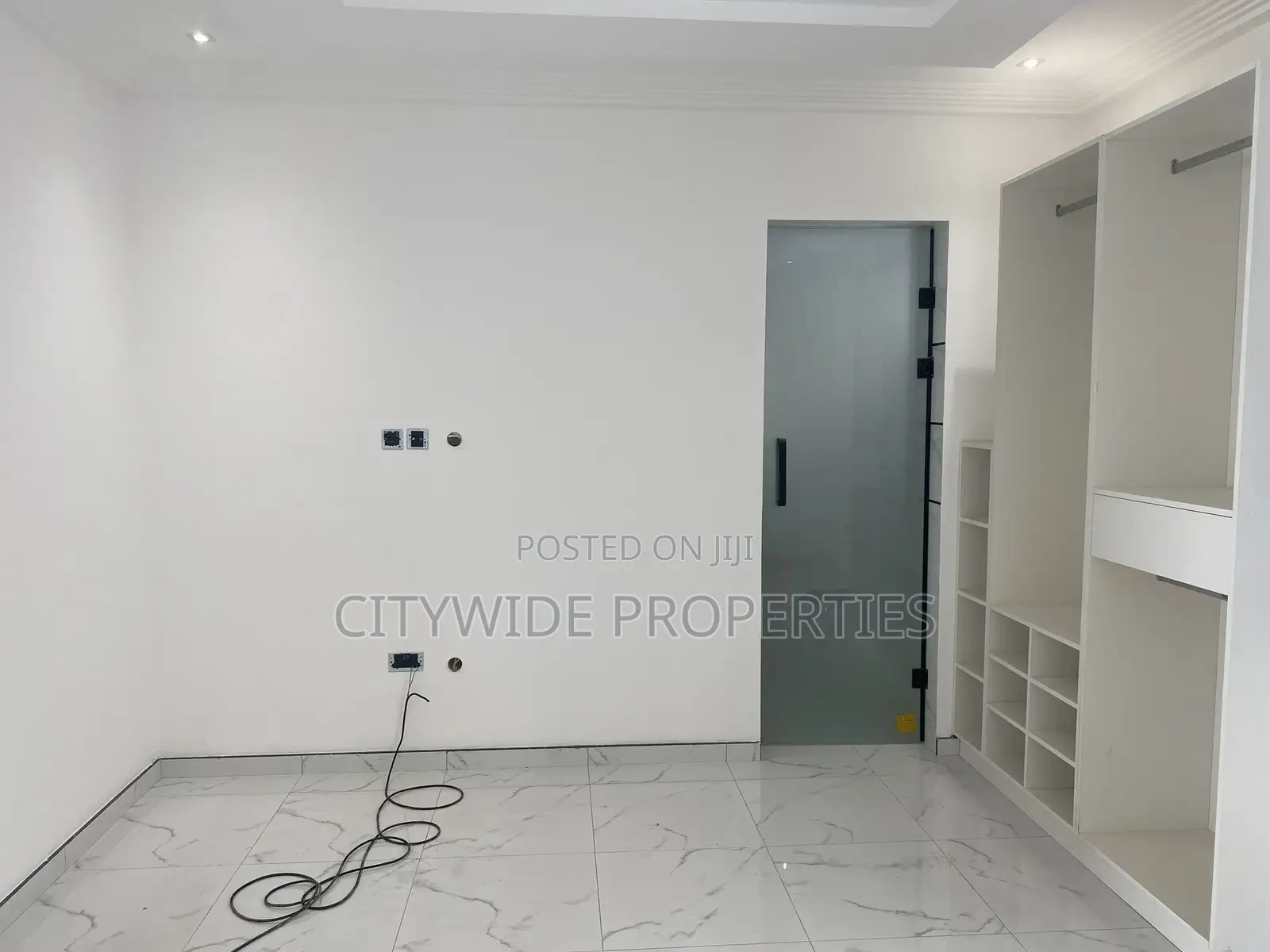 4bdrm Apartment in East Legon, Otano for sale