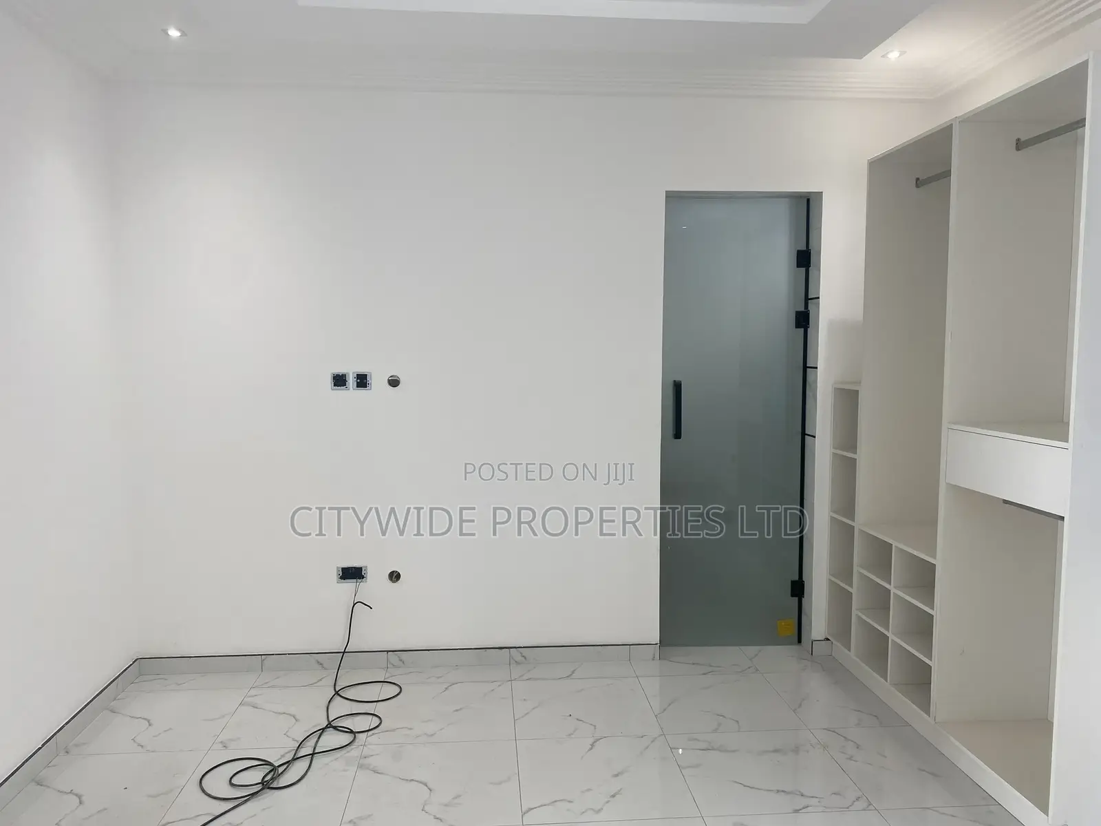 4bdrm Apartment in East Legon, Otano for sale