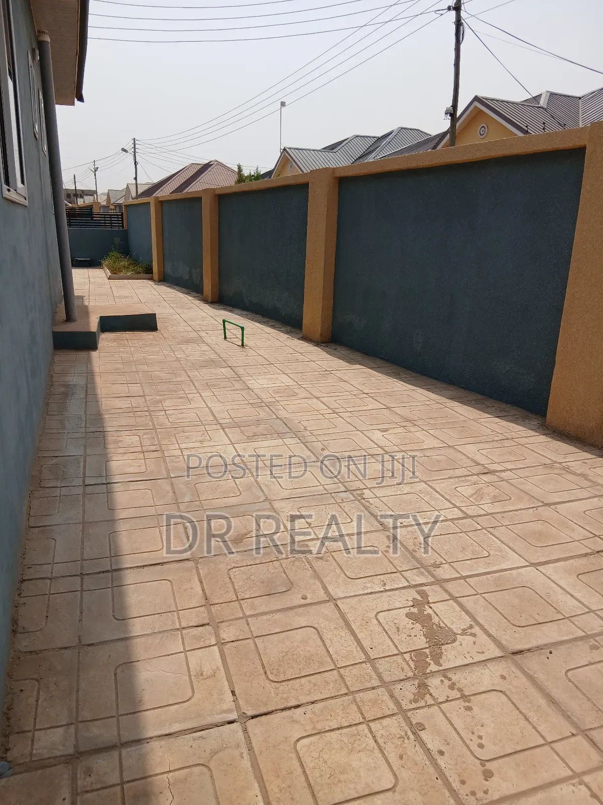 2bdrm House in Adom Estate, Community 25 for rent