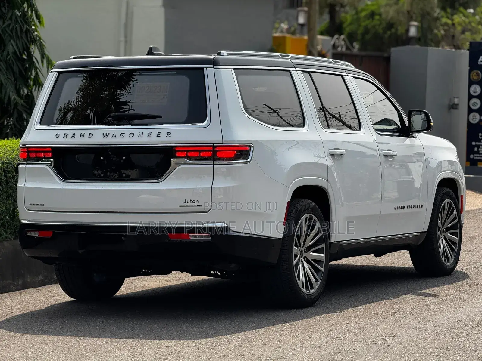 Jeep Grand Wagoneer Series III Obsidian 4WD 2023 White