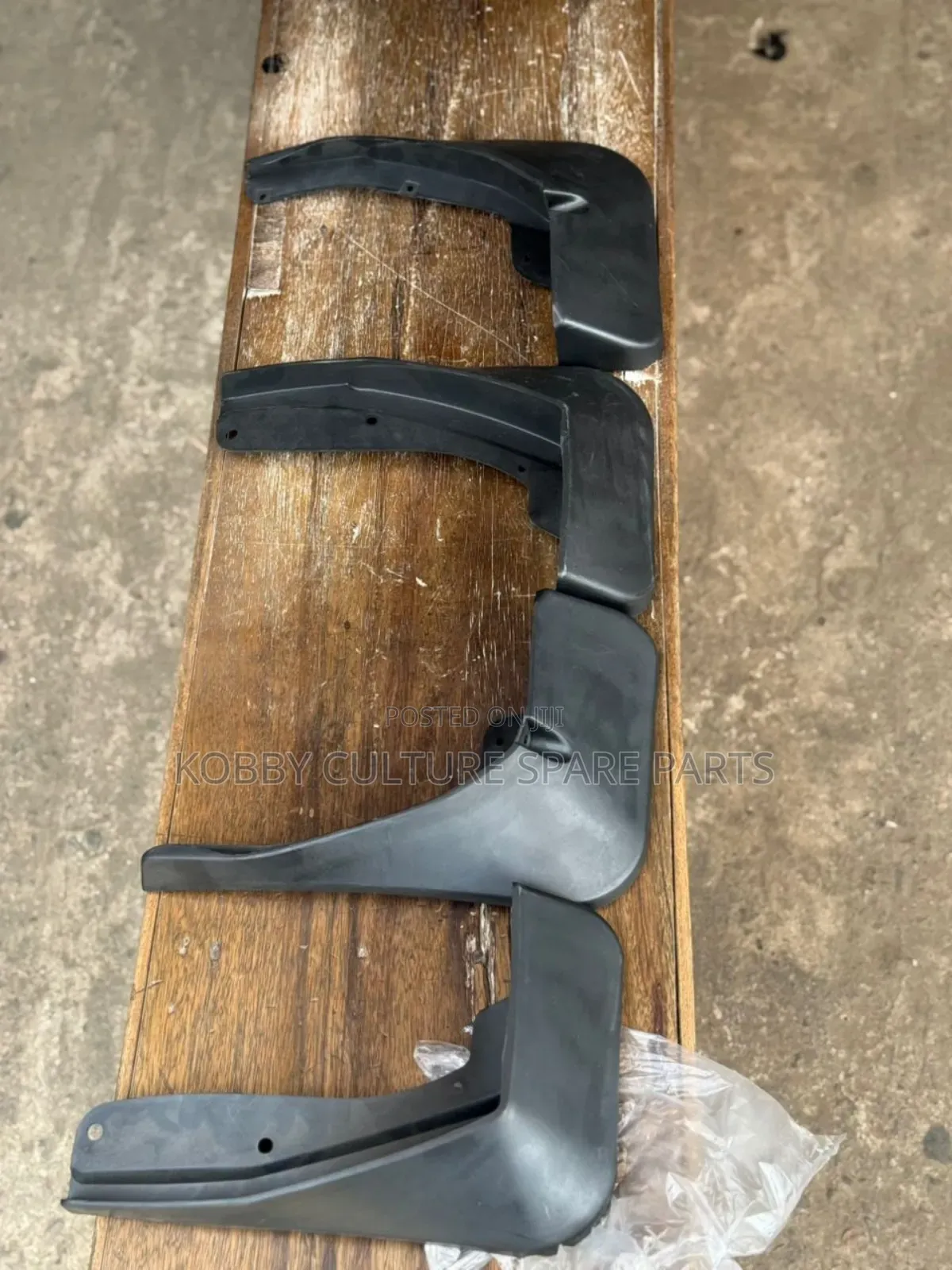 Original Honda Crv 2017-23 Fender Guard Available For All Cars