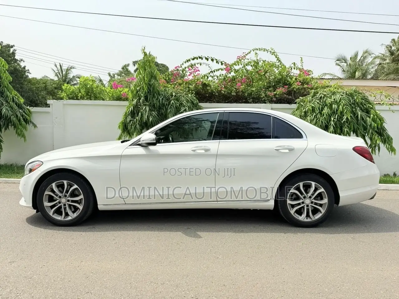 Mercedes-Benz C300 Luxury 4matic Sedan AWD (2.0L 4cyl 7A) 2017 White