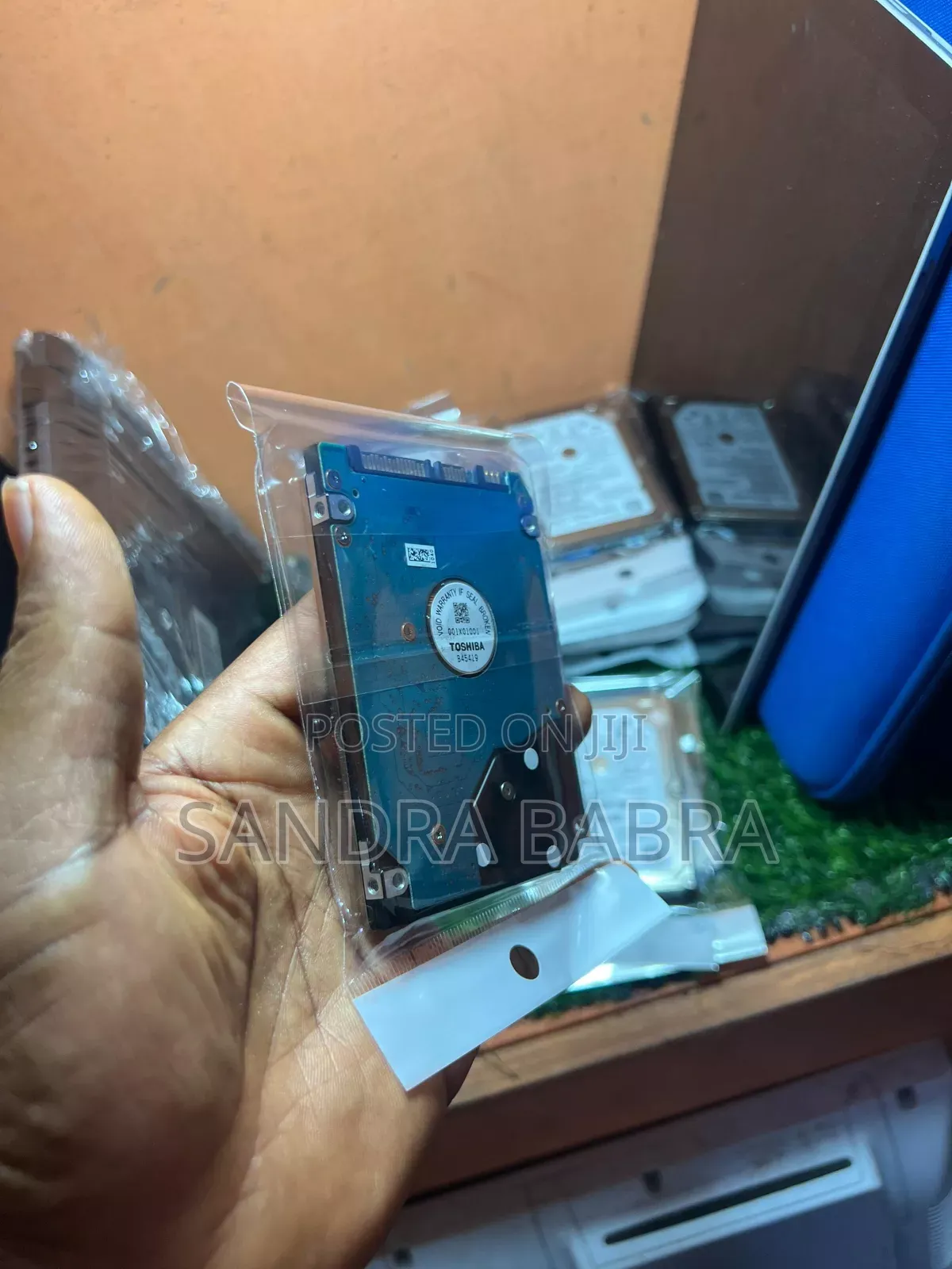 750 Internal HST Drive for Laptops and Servers