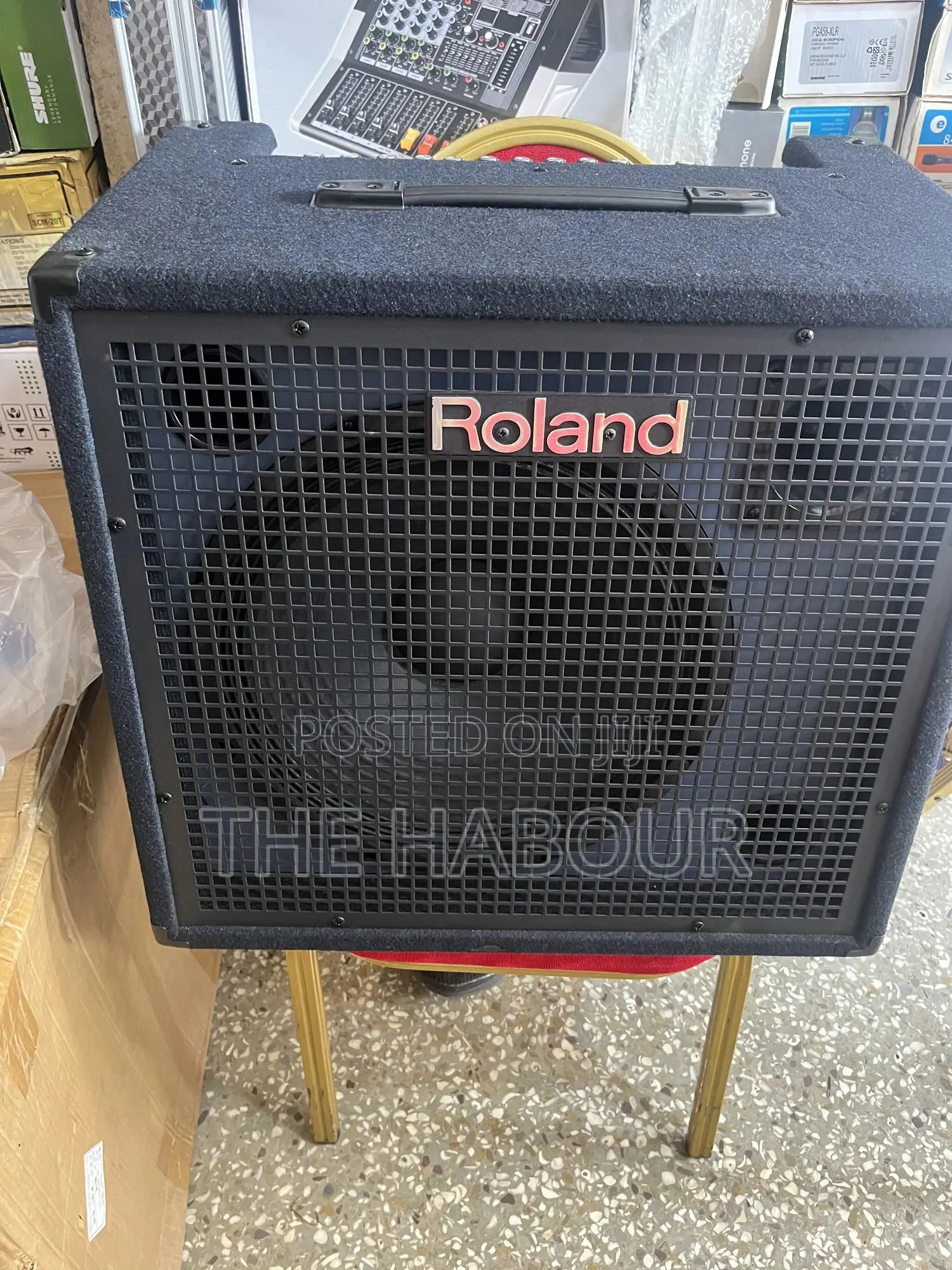 Roland Kc-550 Keyboard Combo