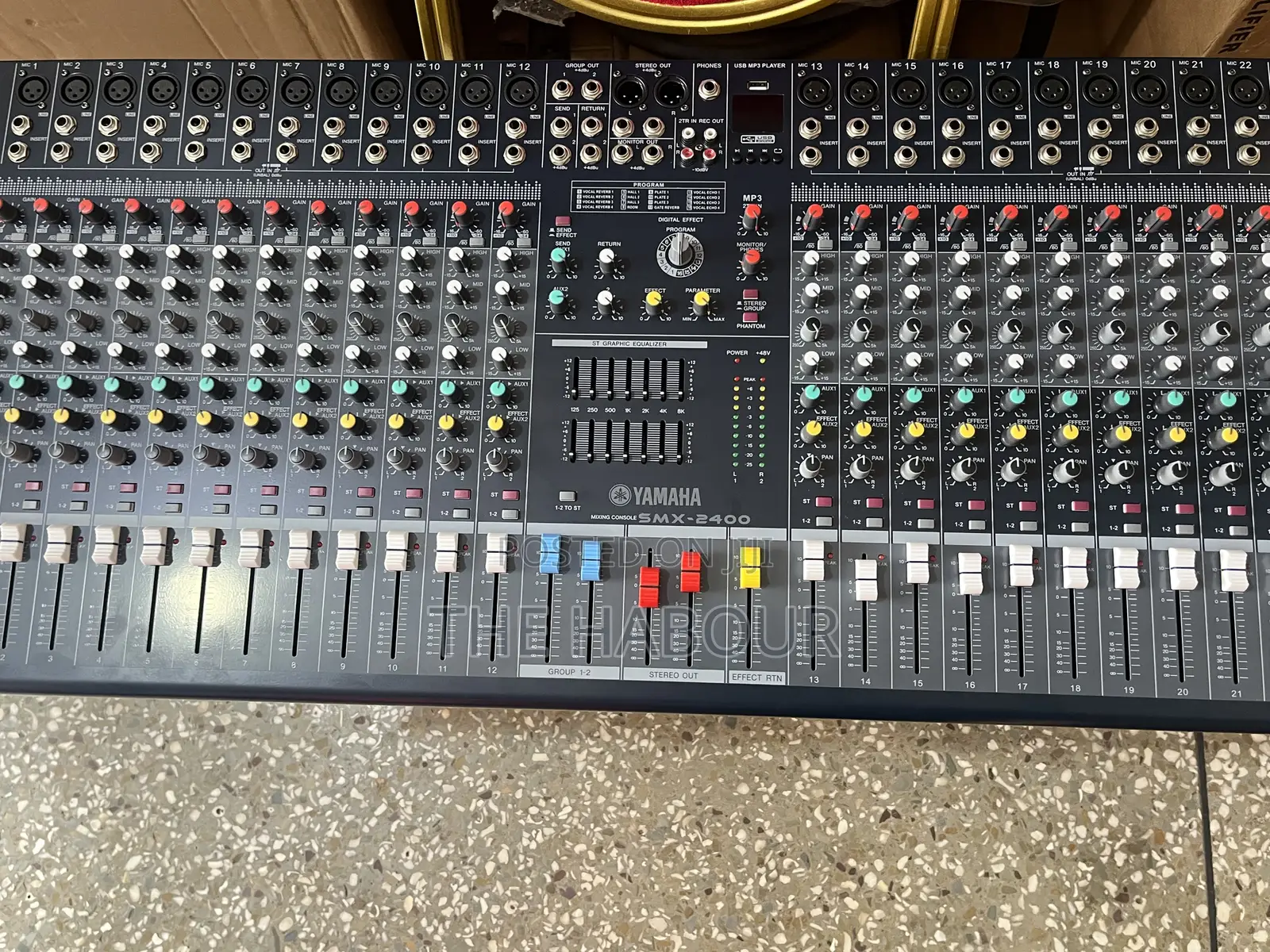 Yamaha SMX-24 Channel Console Mixer