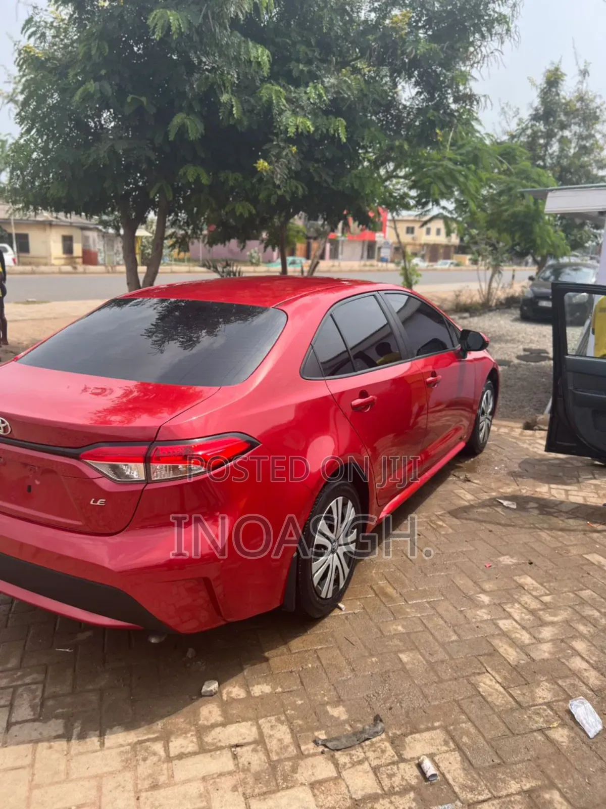 Toyota Corolla LE 2020 Red