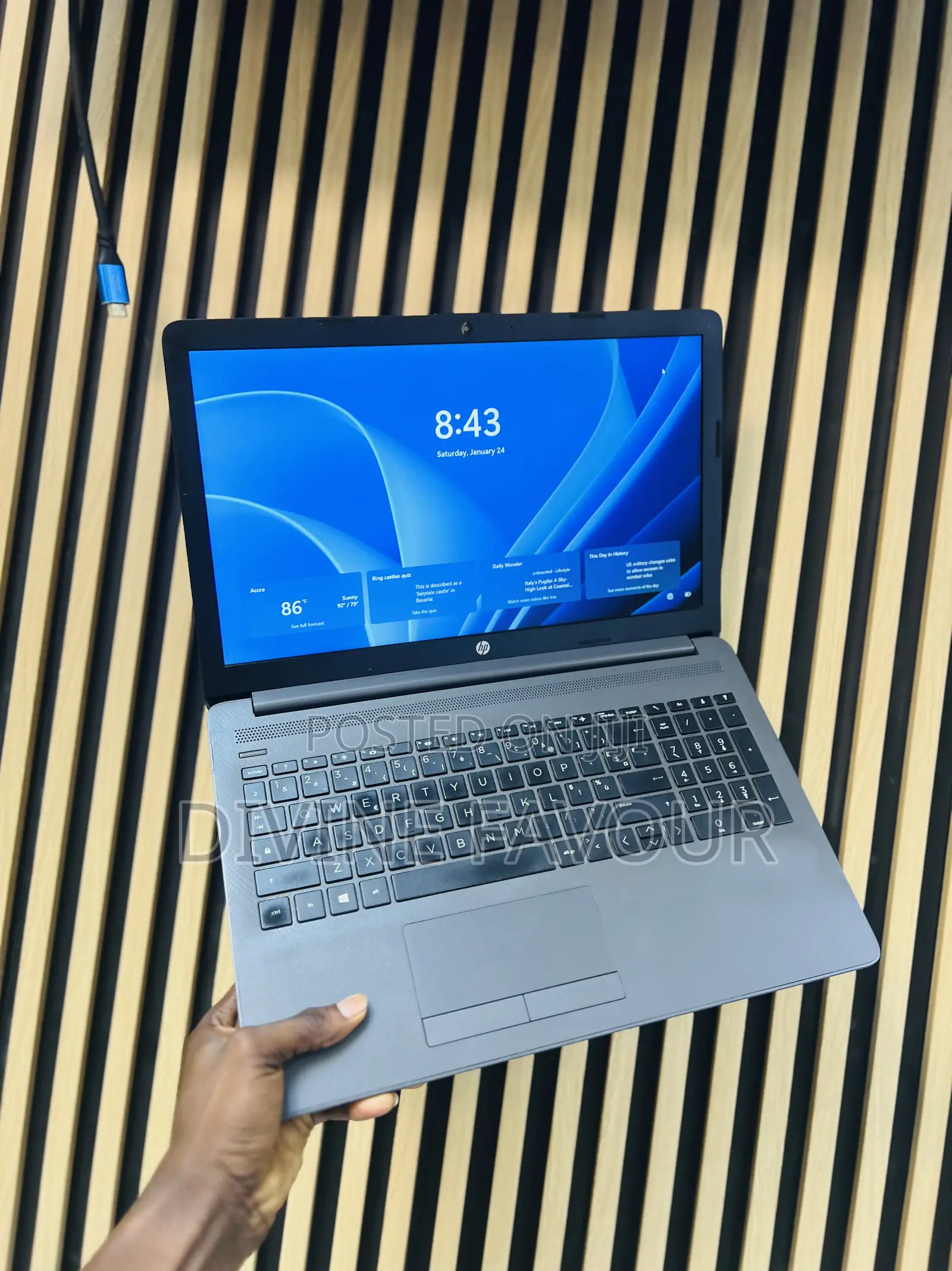 Laptop HP 255 G8 8GB AMD Ryzen HDD 1T
