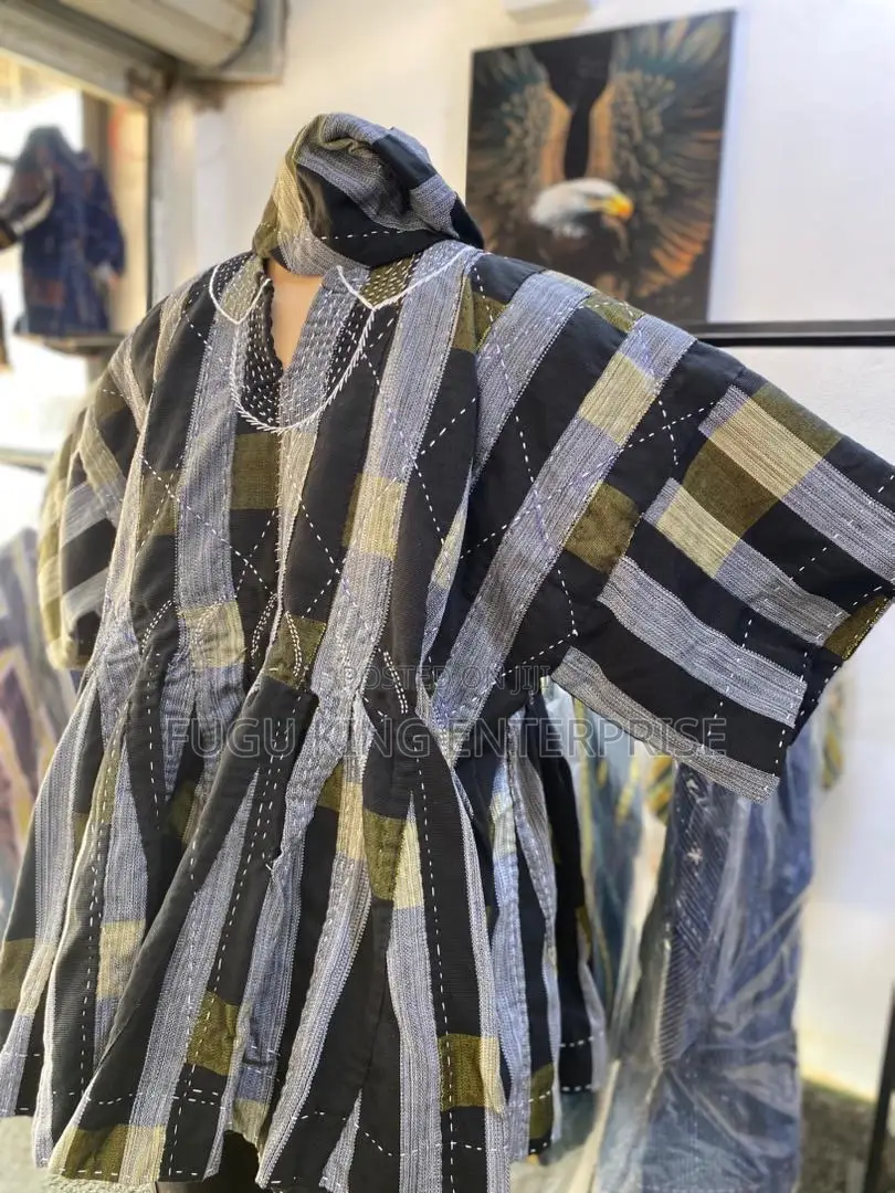 Men Smock and Batakali