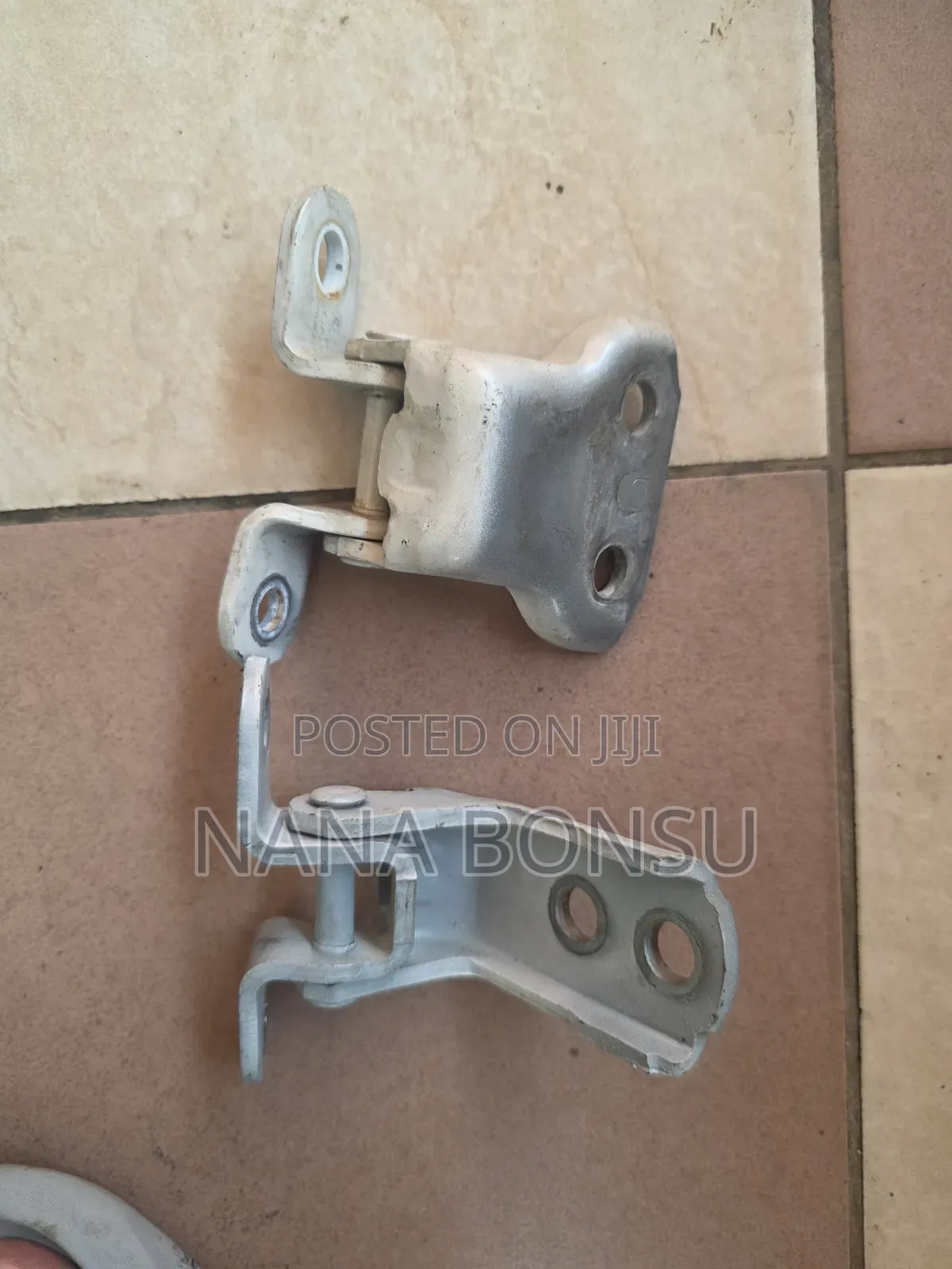 Toyota Voxy Door Hinges