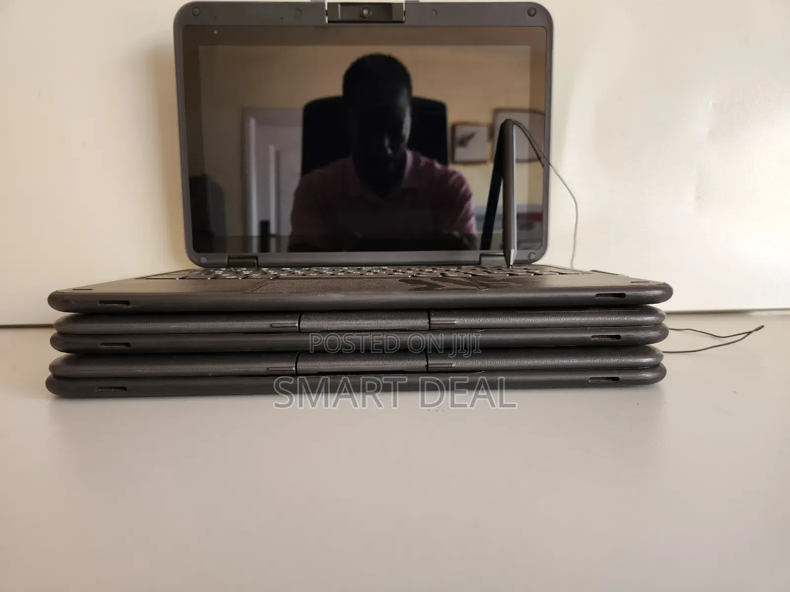 Laptop 4GB Intel SSD 128GB