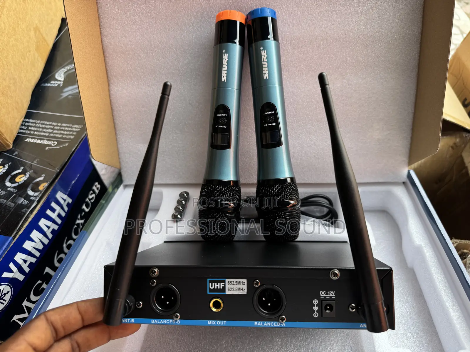 Shure U-3600 Professional Wireless Microphone System.