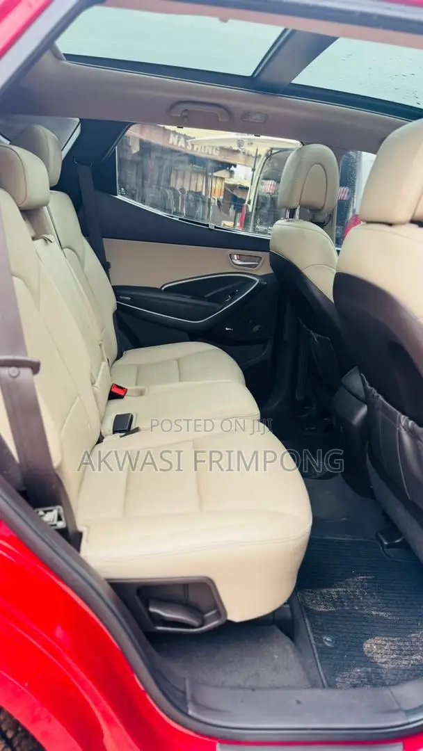 Hyundai Santa Fe SE Ultimate AWD 2018 Red