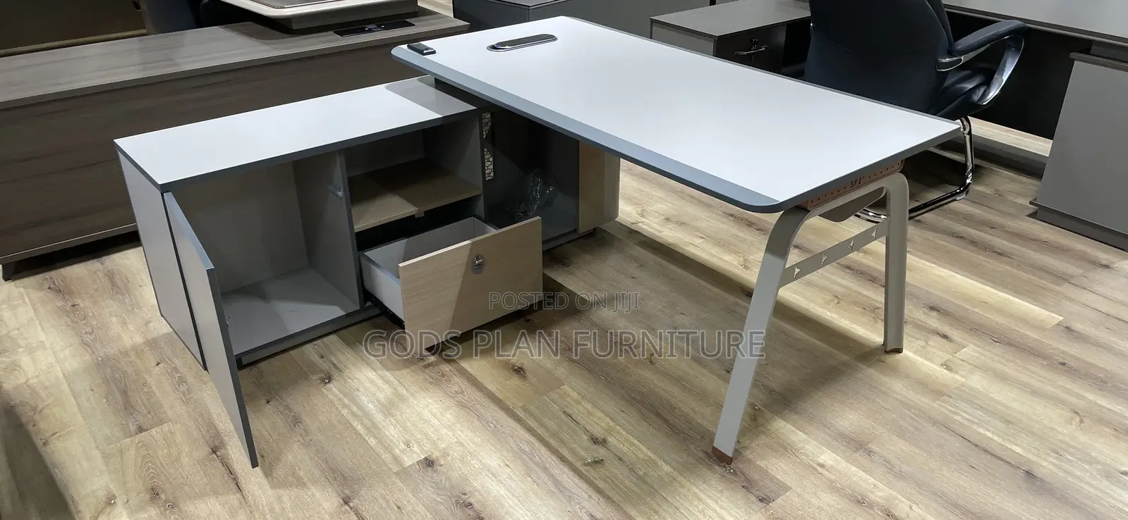 Modern Executive Office Desk